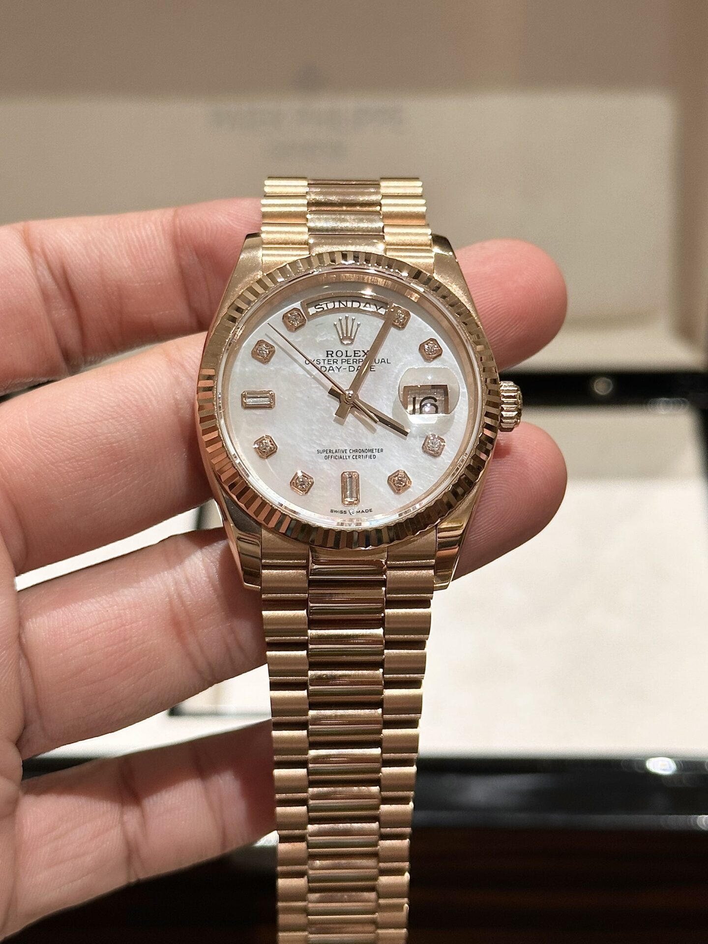 Rolex Day-Date Mother of Pearl Replica Watch Rose Gold EW Factory 36mm - Soul Replicas