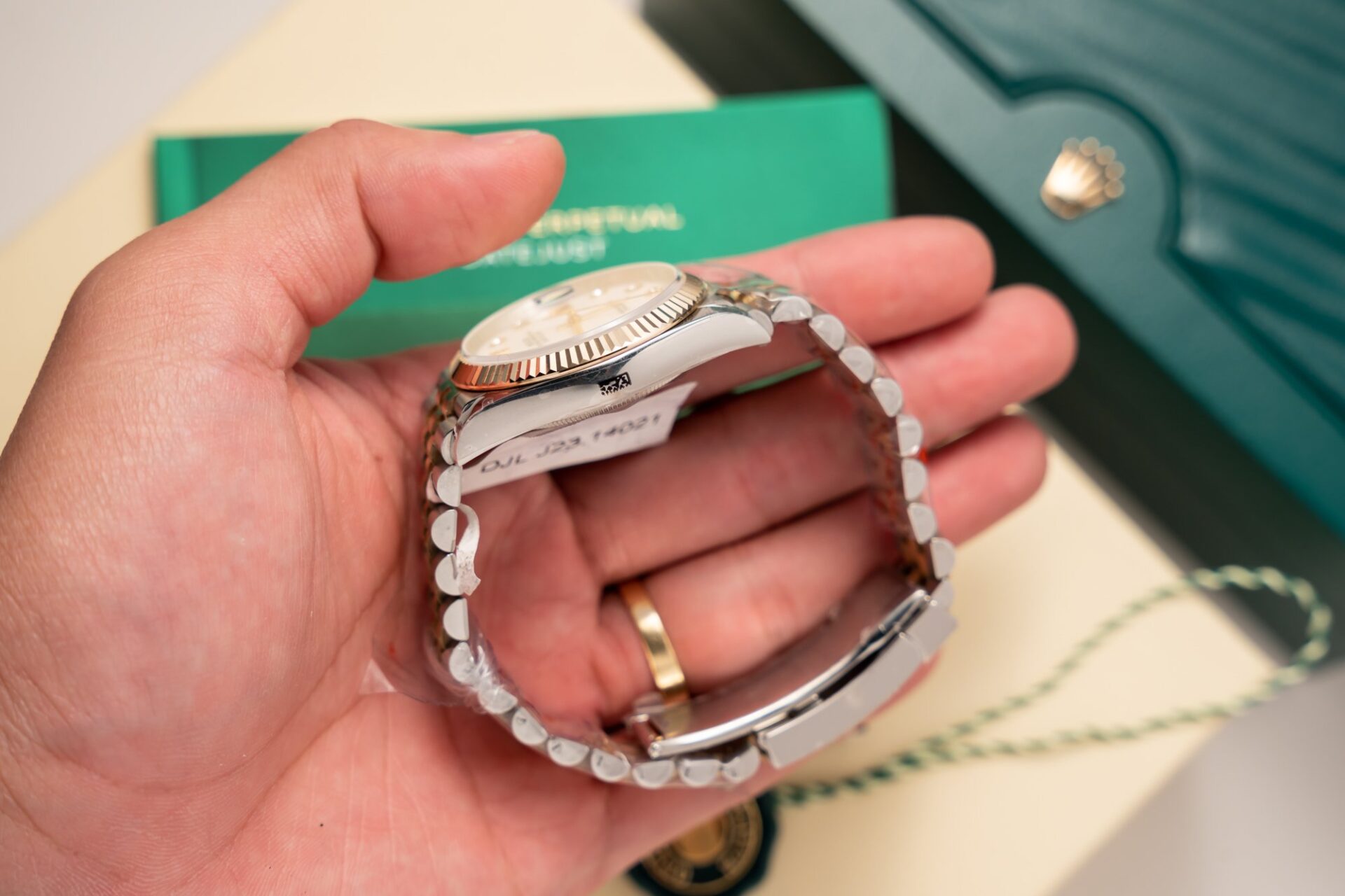 Rolex Best Replica Watch DateJust Mother Of Pearl Dial Gold Wrapped GM Factory 36mm - Soul Replicas