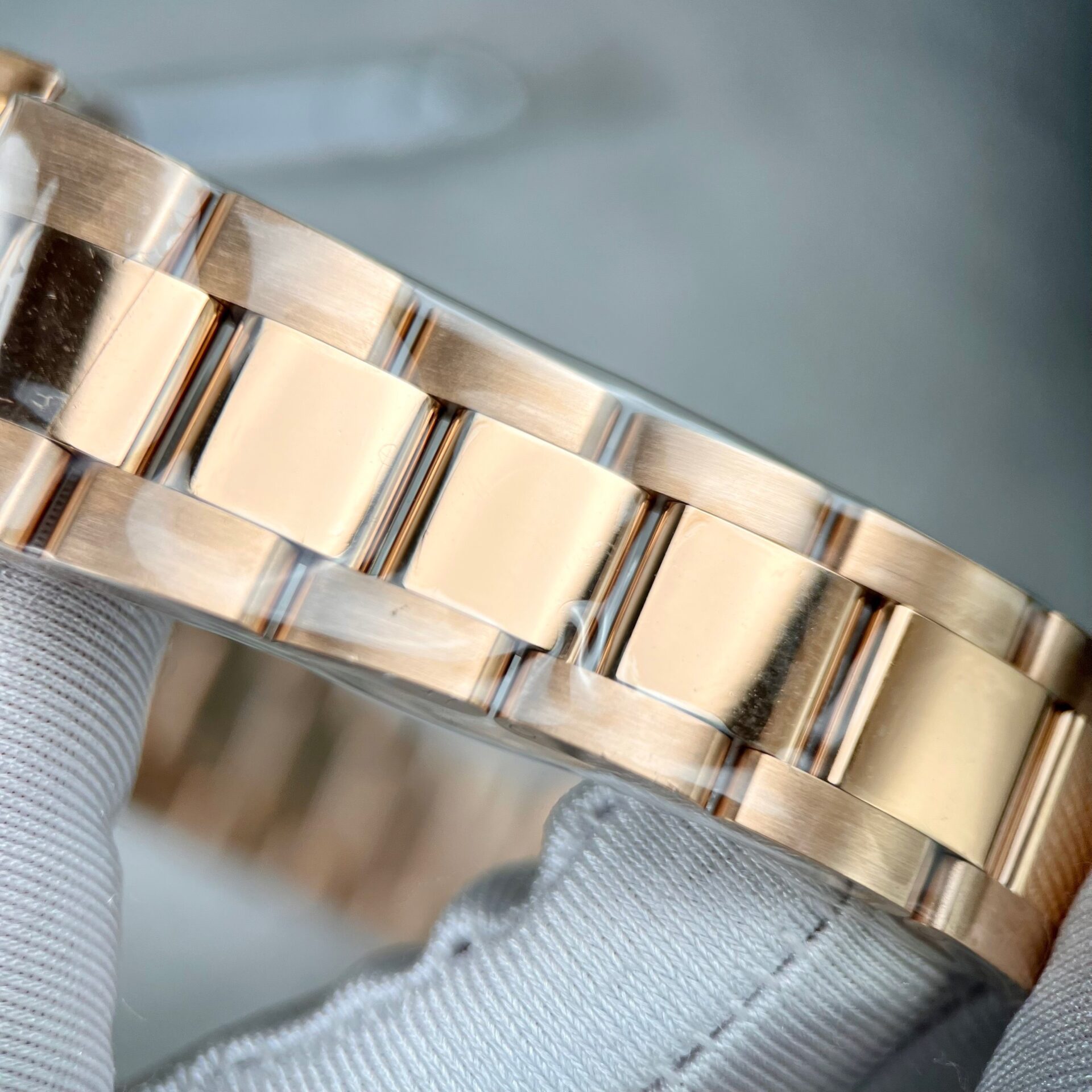 Rolex Replica Watches Daytona 116505 Pink Dial BT Factory 40mm - Soul Replicas