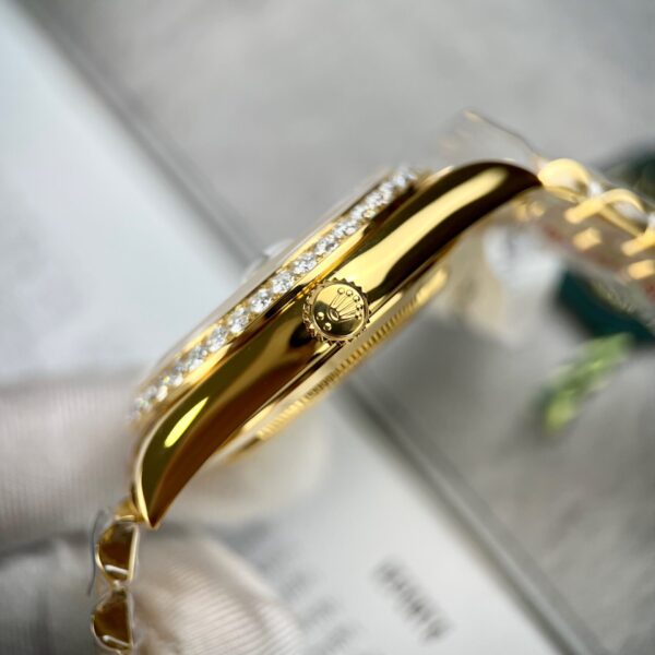 Rolex Day-Date Gold Wrapped Replica Watch With Moissanite Diamonds GM V2 40mm - Soul Replicas