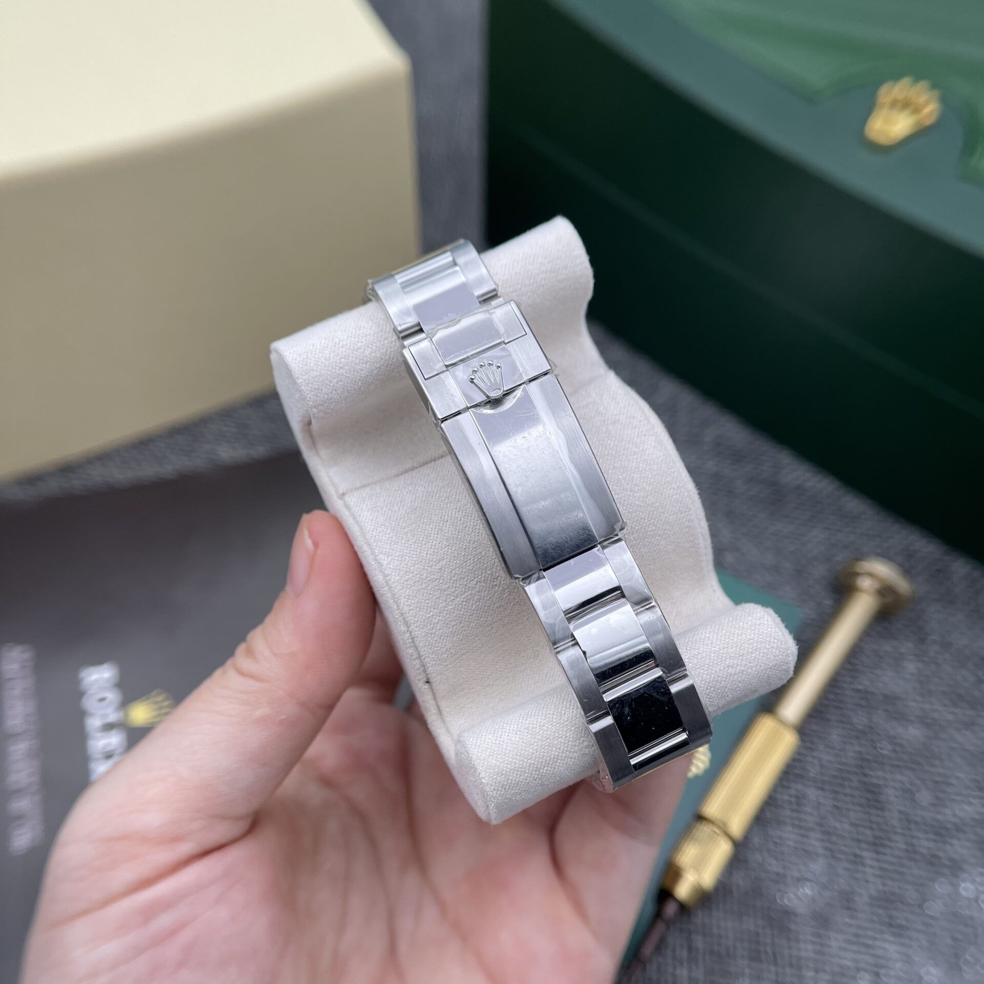 Rolex GMT Master II Replica Watch Black Dial Clean Factory 40mm - Soul Replicas