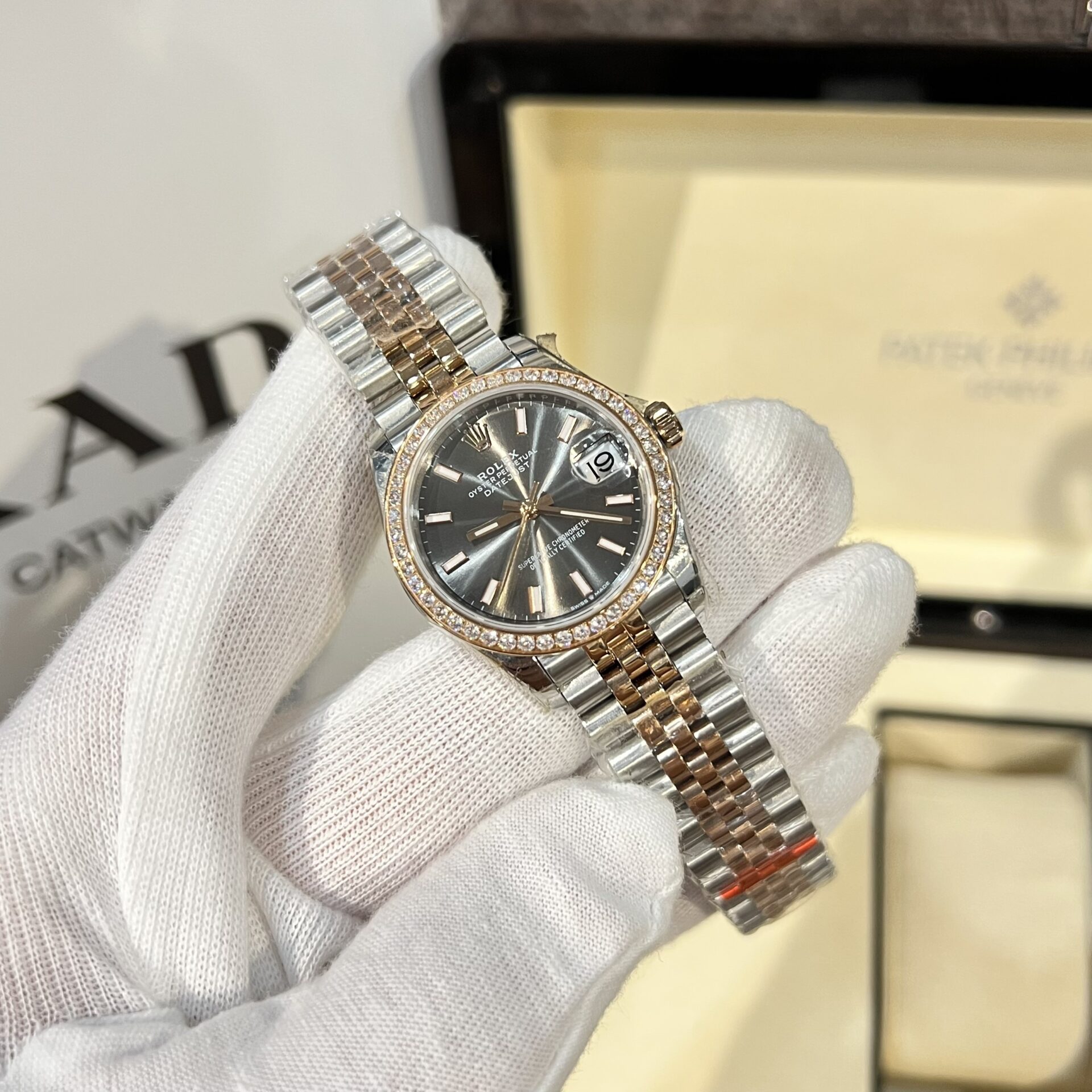 Rolex DateJust Women-s Replica Watch With Diamonds Gray Dial EW Factory 31mm - Soul Replicas