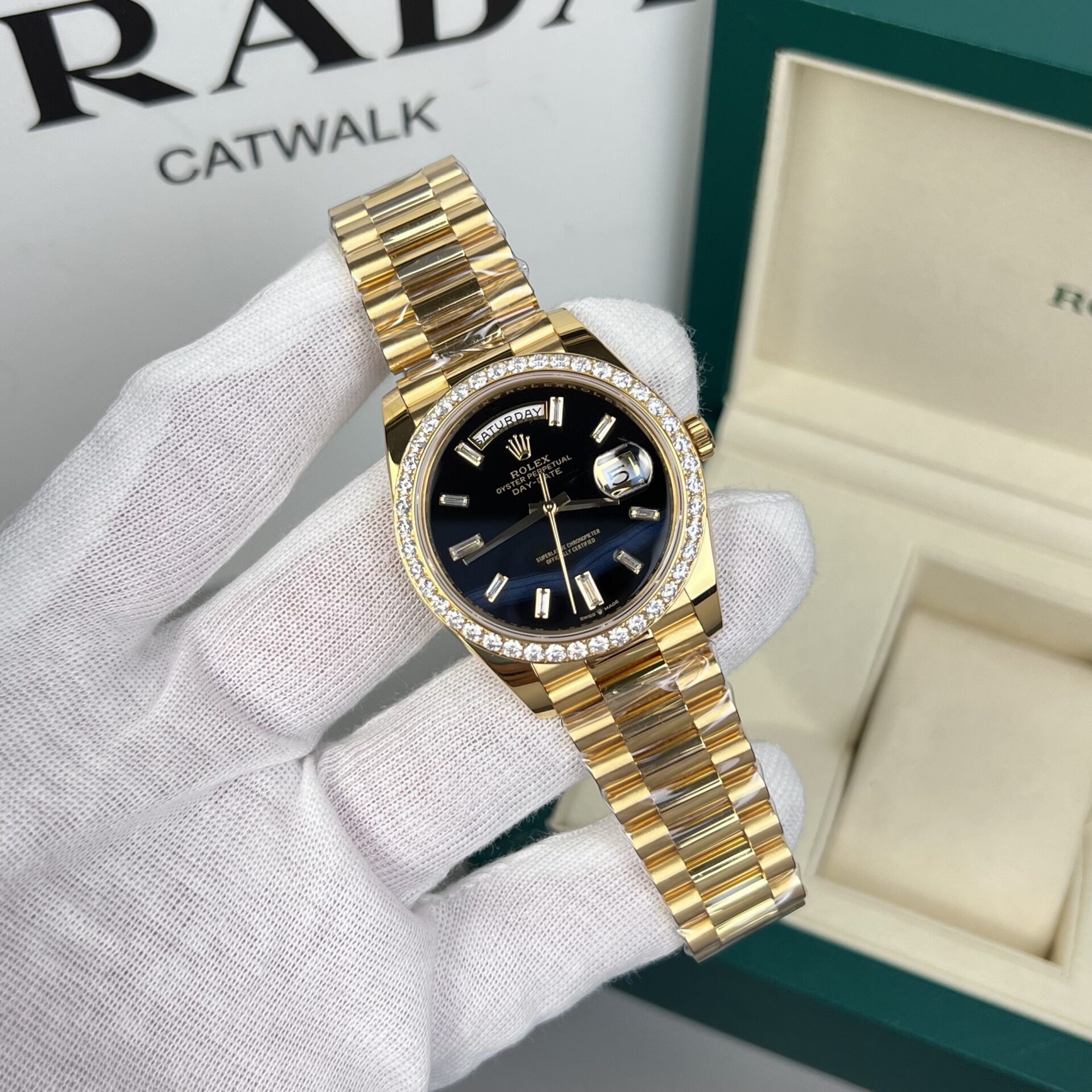 Rolex Day-Date Replica Watch 18K Gold Wrapped Black Dial With Diamond Bezel GM V2 40mm - Soul Replicas