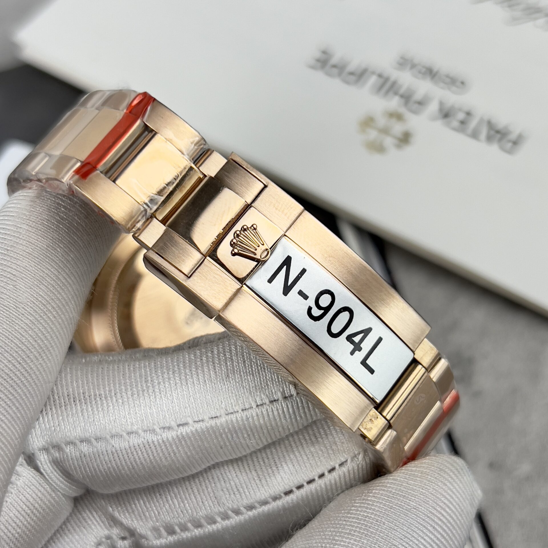 Rolex Daytona Rainbow Best Replica Watch Full Diamond 40mm - Soul Replicas