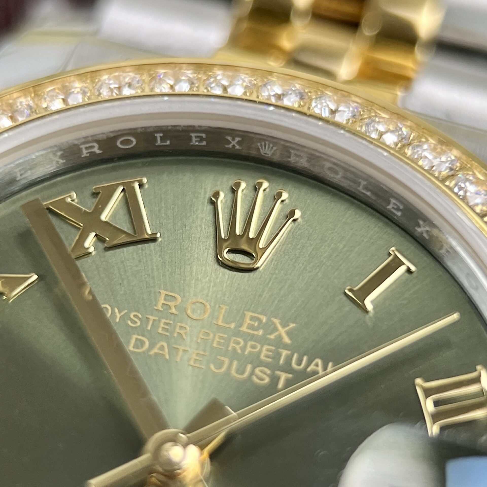 Rolex DateJust Women-s Replica 1:1 Watch With Stone Bezel 31mm - Soul Replicas