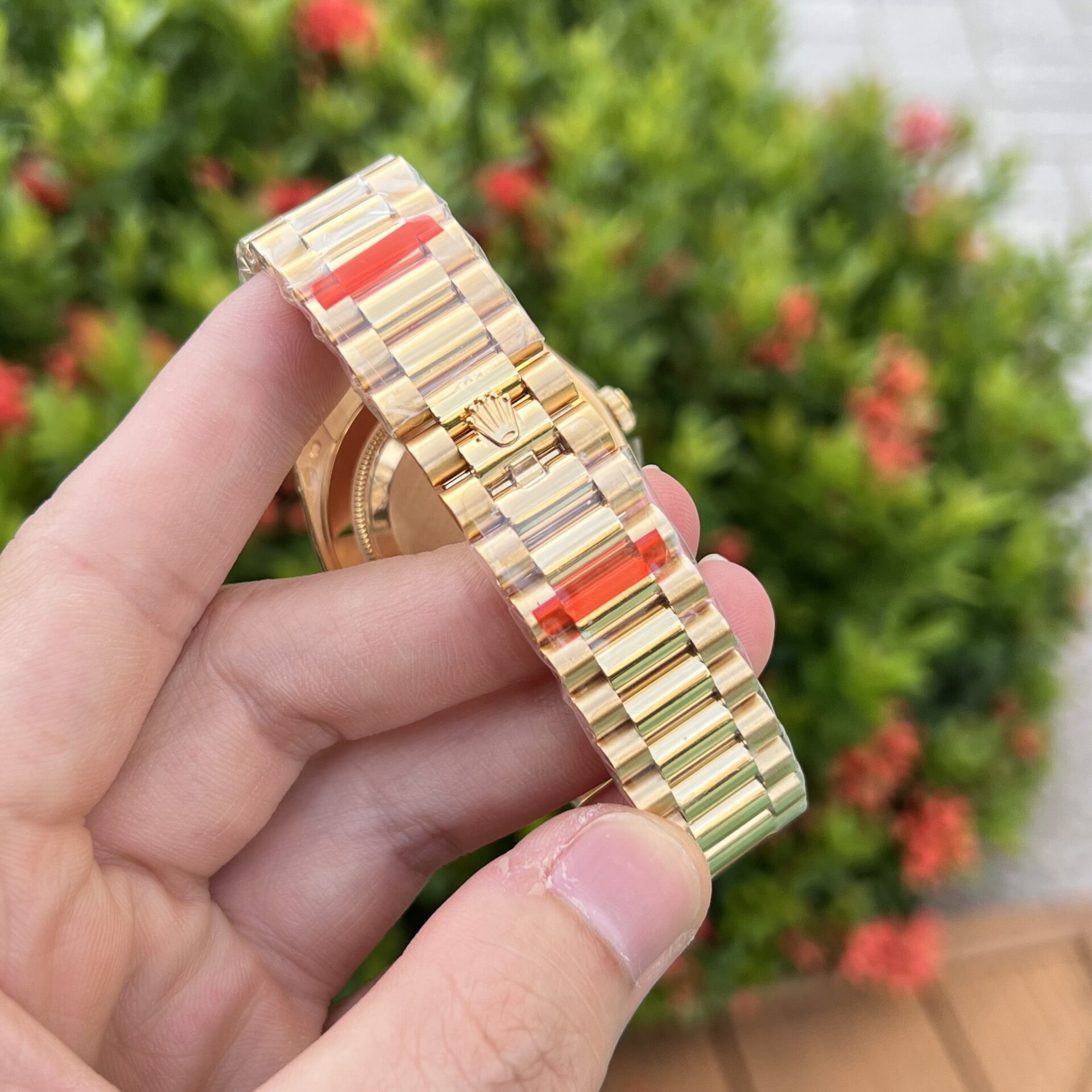 Rolex Day-Date Best Replica Watch Diamond Bezel Champagne Dial 40mm - Soul Replicas