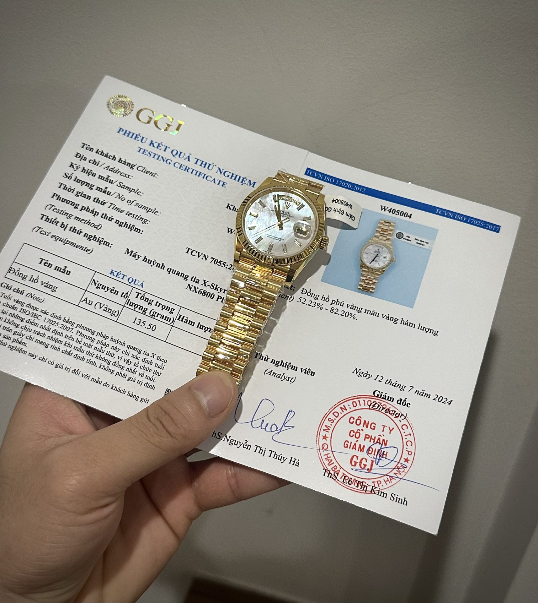 Rolex Best Replica Watch Day-Date Mother Of Pearl Dial & Moissanite Diamonds GM Factory 40mm - Soul Replicas