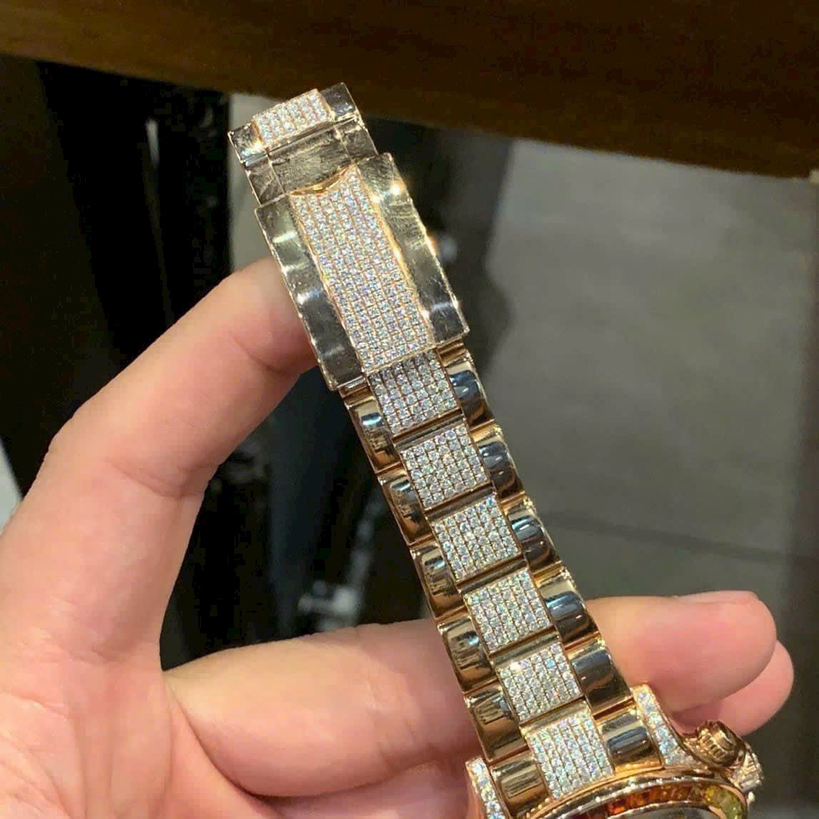 Rolex Daytona Rainbow Replica 1:1 Watch With Full Diamonds 40mm - Soul Replicas