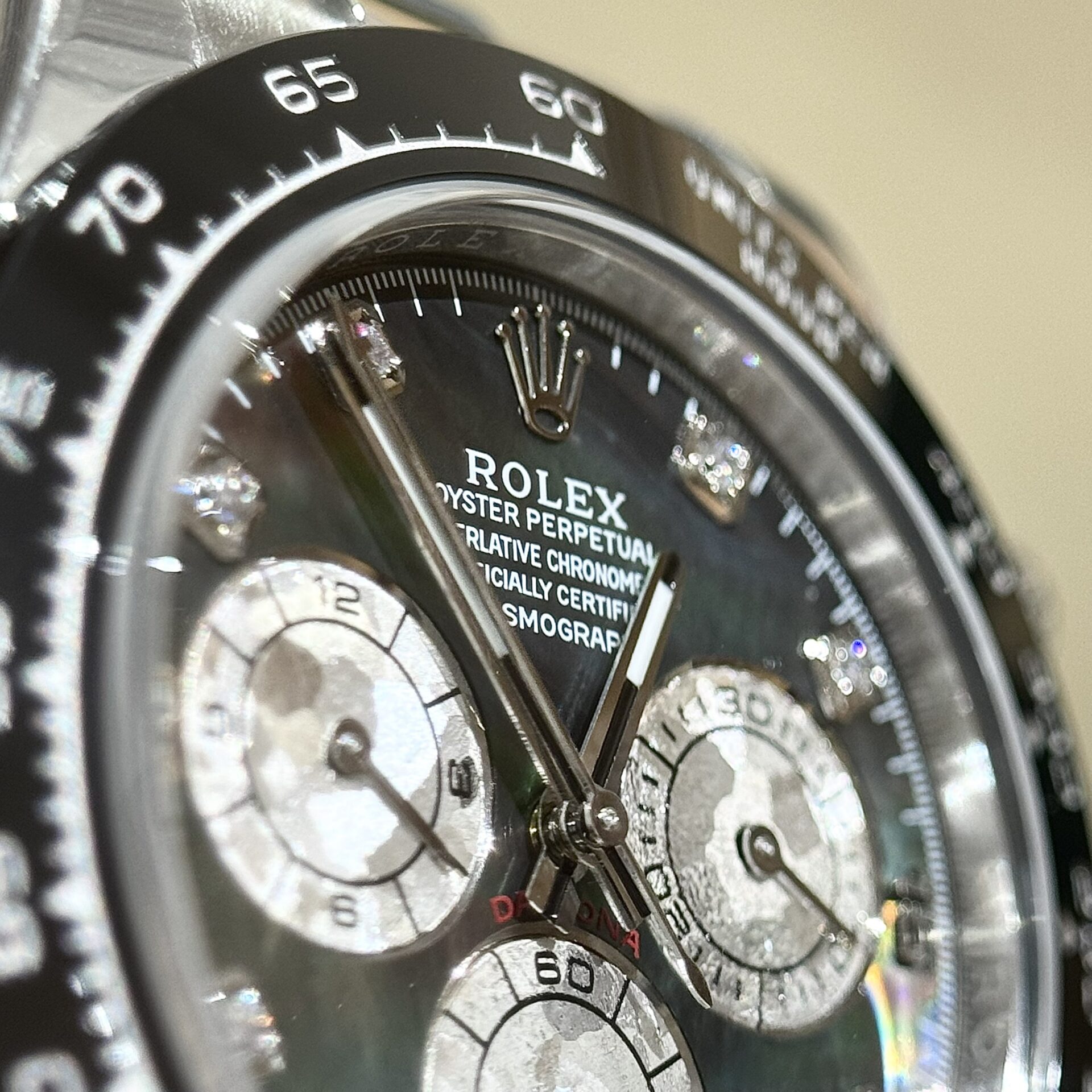 Rolex Replica Watches Daytona Mother Of Pearl And Moissanite Diamonds Dial 40mm - Soul Replicas
