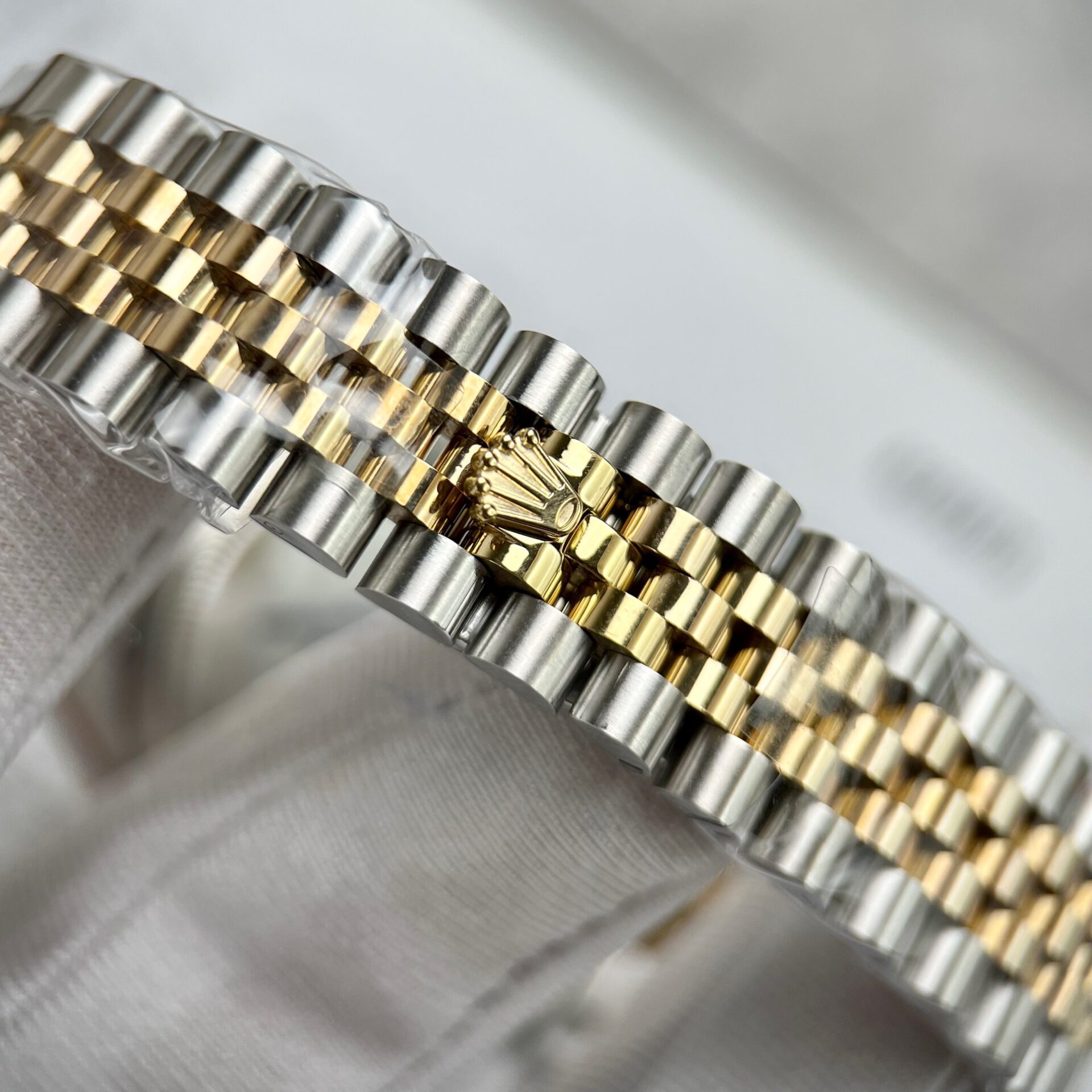 Rolex DateJust Replica Watch 18K Gold Wrapped White Dial GM Factory 31mm - Soul Replicas