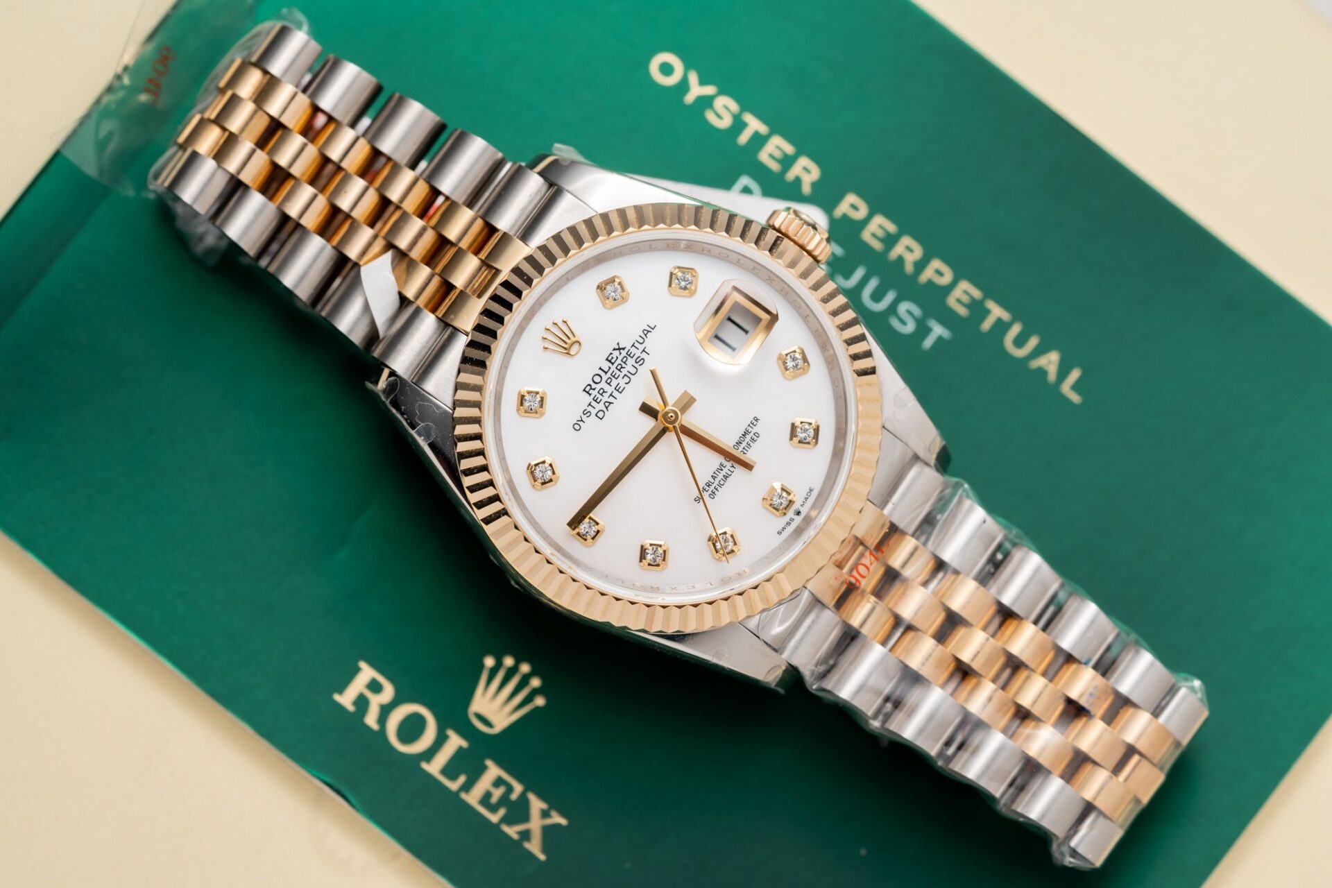 Rolex Best Replica Watch DateJust Mother Of Pearl Dial Gold Wrapped GM Factory 36mm - Soul Replicas