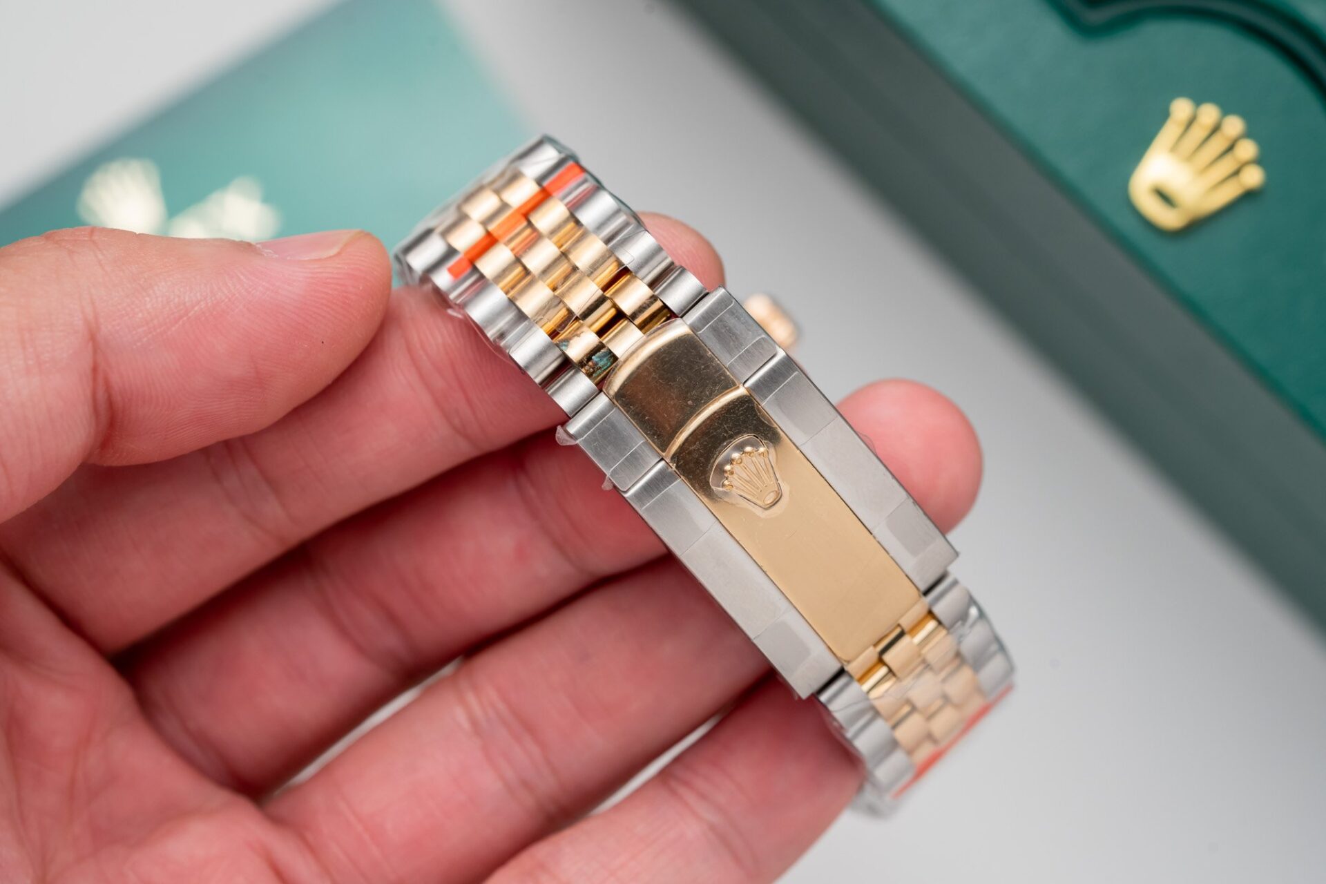 Rolex DateJust Black Dial Gold Wrapped Replica Watch GM Factory 36mm - Soul Replicas