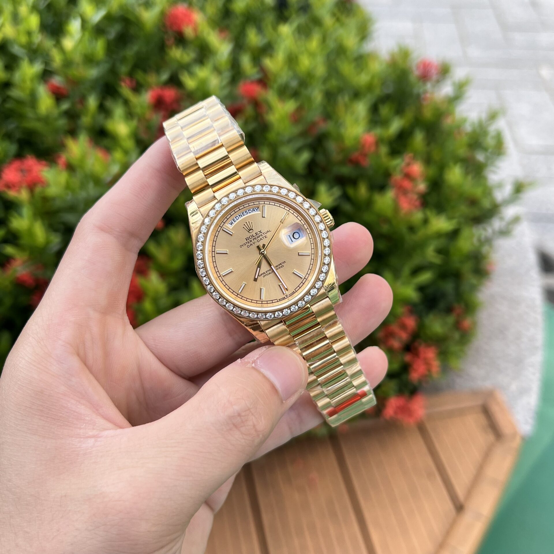 Rolex Day-Date Best Replica Watch Diamond Bezel Champagne Dial 40mm - Soul Replicas