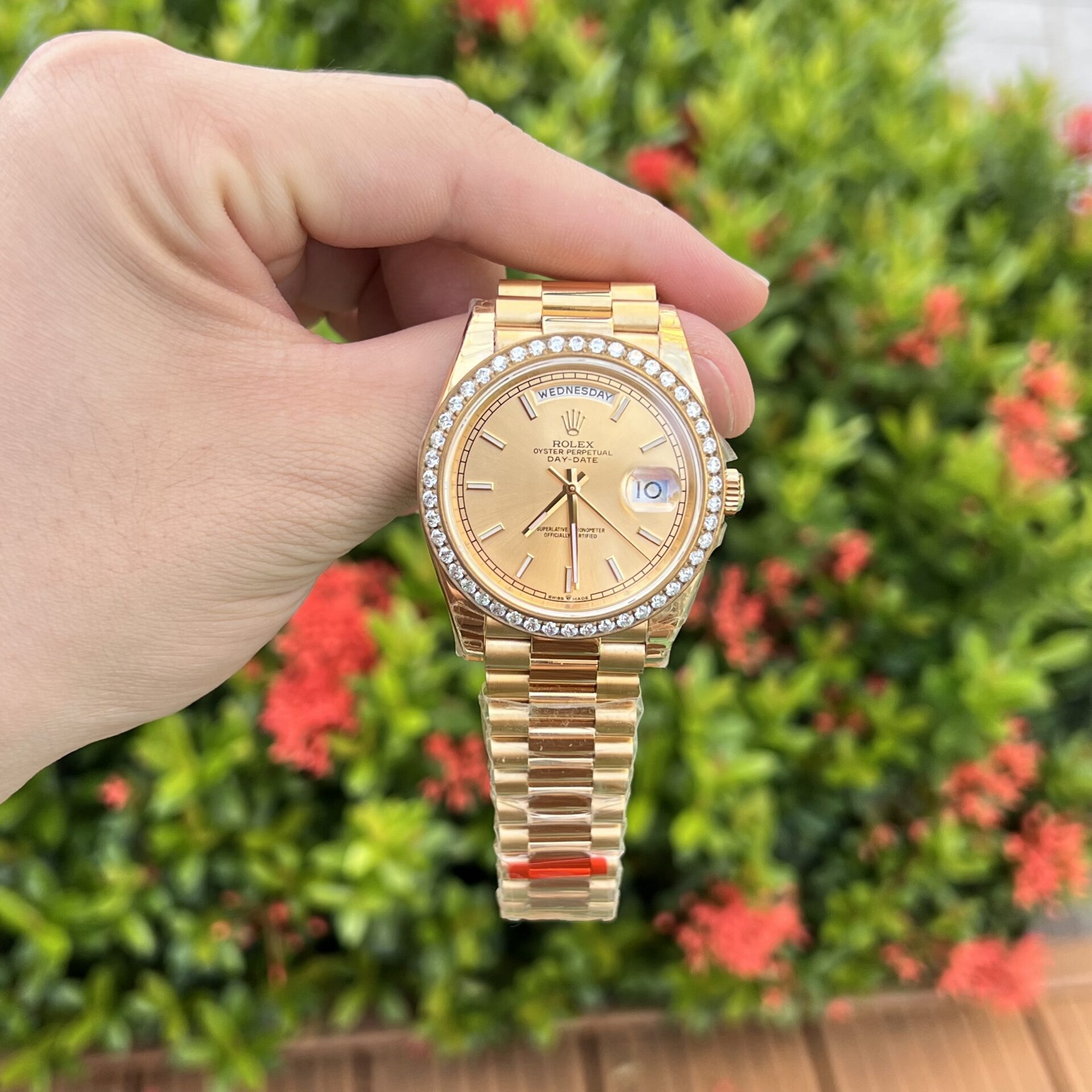 Rolex Day-Date Best Replica Watch Diamond Bezel Champagne Dial 40mm - Soul Replicas