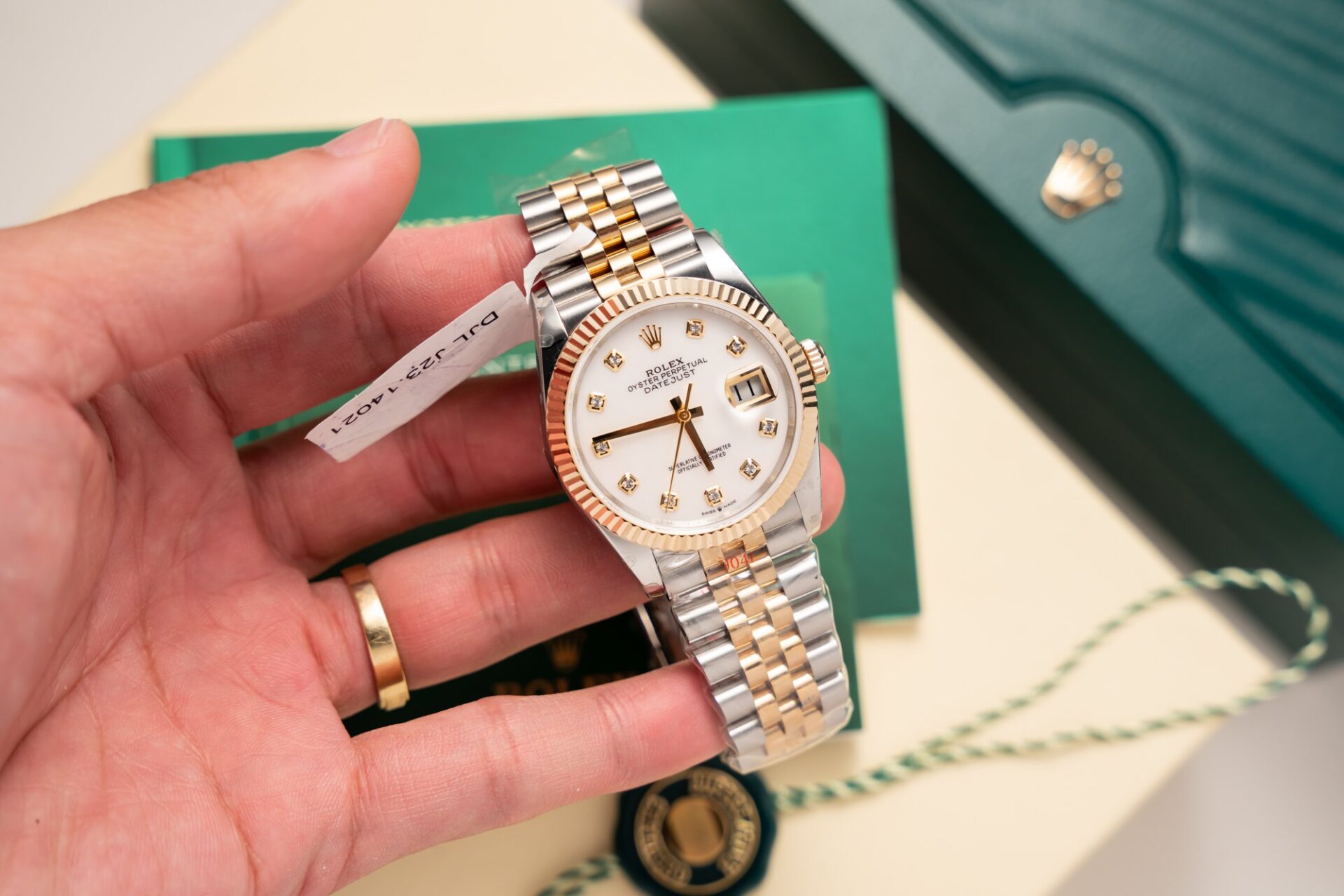 Rolex Best Replica Watch DateJust Mother Of Pearl Dial Gold Wrapped GM Factory 36mm - Soul Replicas