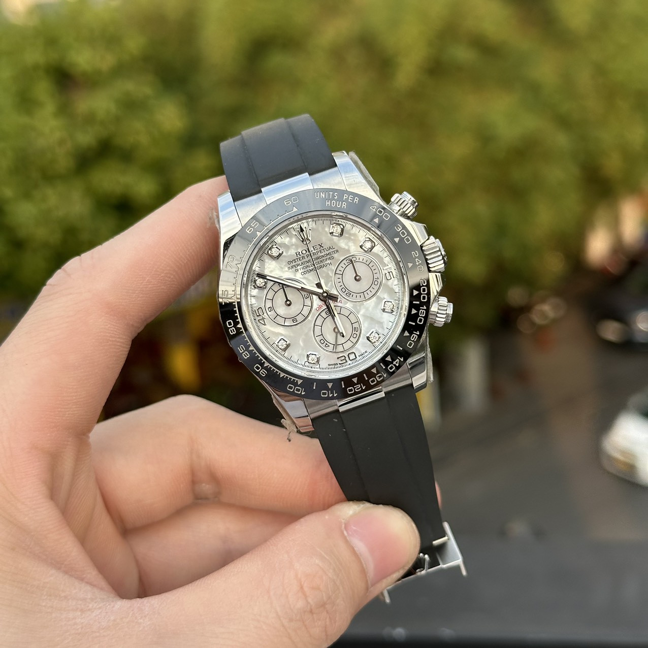 Rolex Best Replica Watch Daytona Mother Of Pearl & Moissanite Diamonds Dial 40mm - Soul Replicas