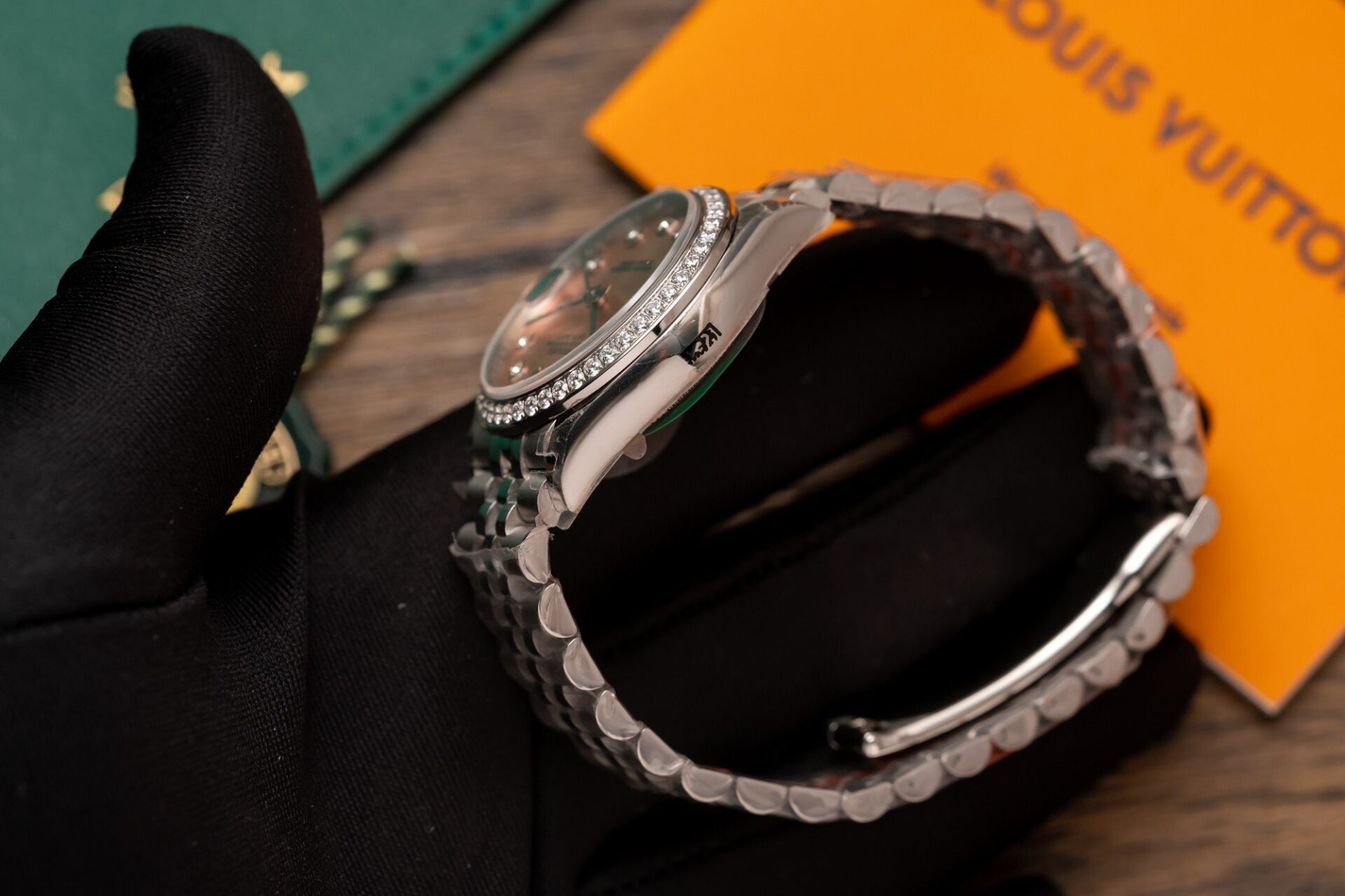 Rolex Clone Watch DateJust 278273 Pink Dial Jubilee Strap 31mm - Soul Replicas