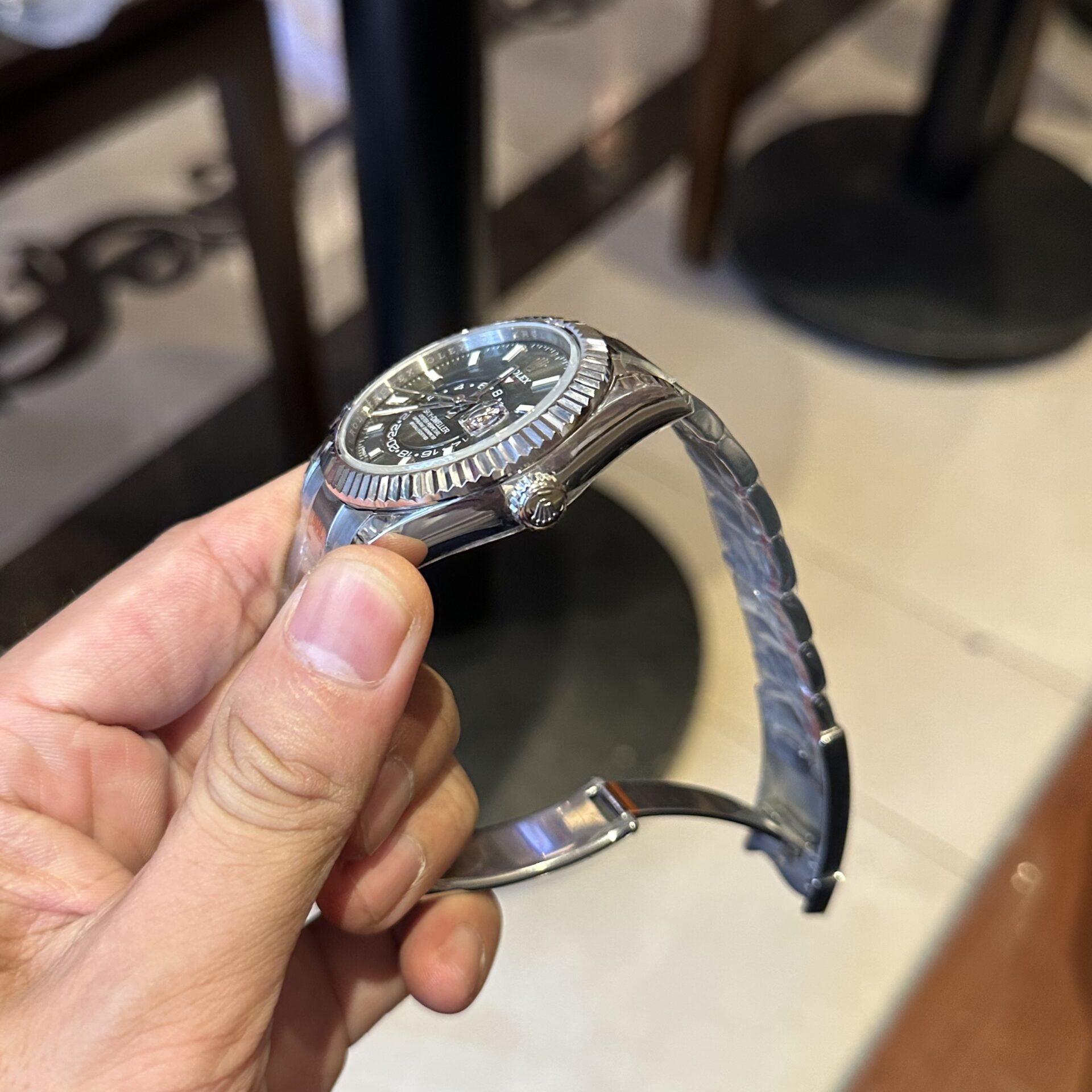 Rolex Sky Dweller 326935 Replica Watch Green Dial Noob Factory 42mm - Soul Replicas