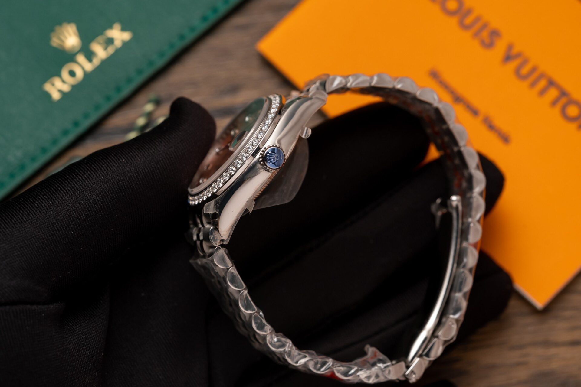 Rolex Clone Watch DateJust 278273 Pink Dial Jubilee Strap 31mm - Soul Replicas