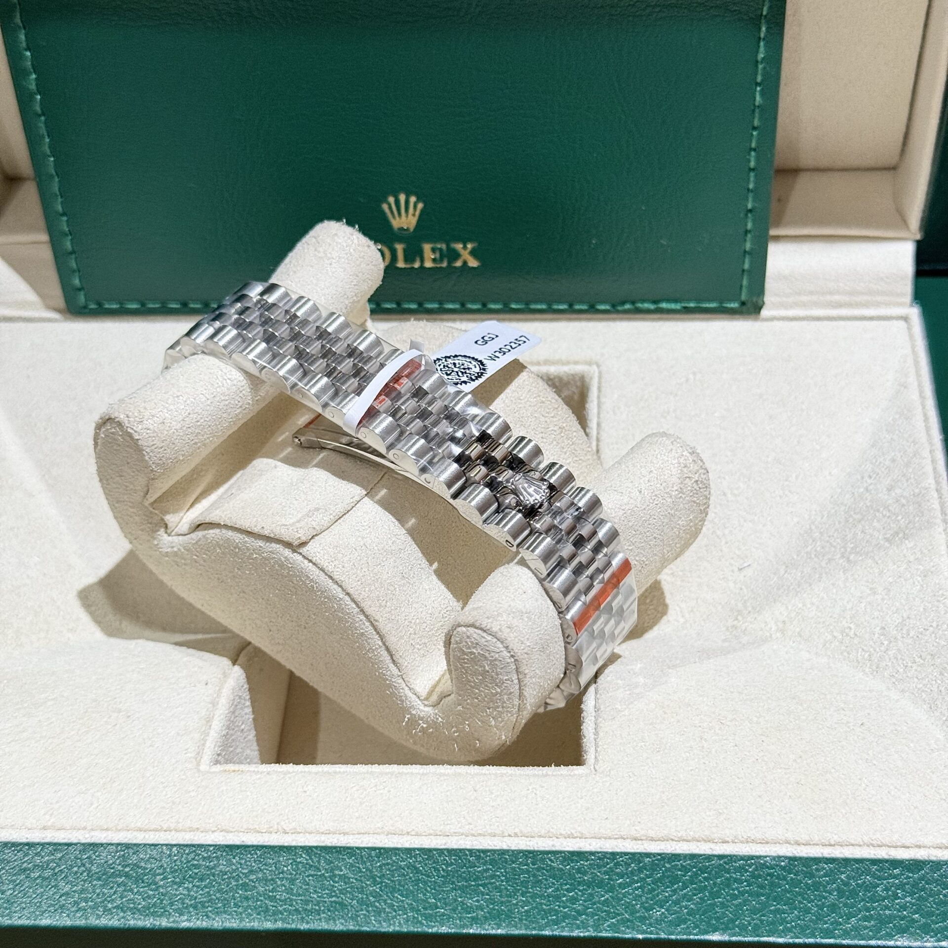 Rolex DateJust Replica Watch Moissanite Diamond Pink Dial 31mm - Soul Replicas