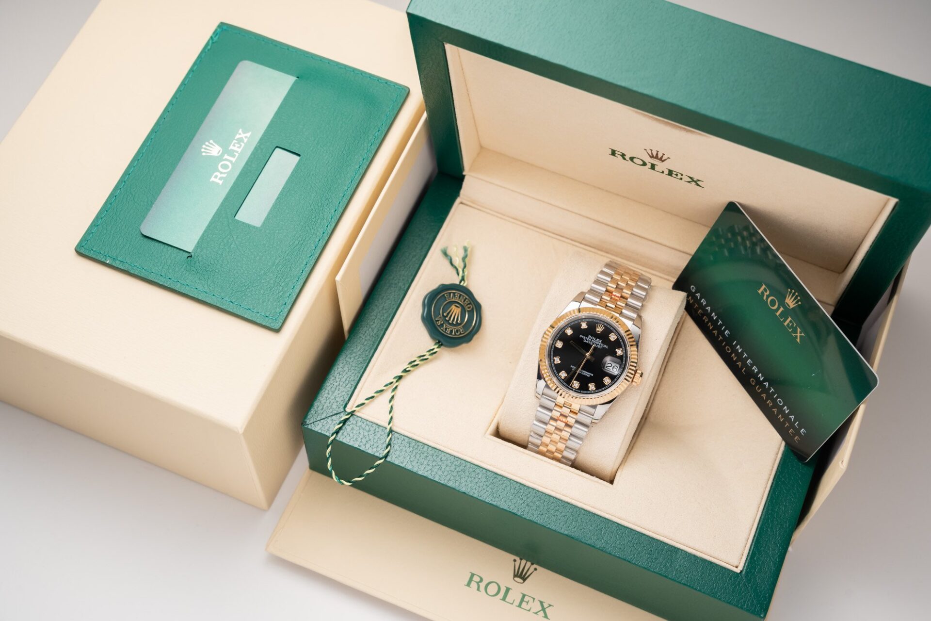 Rolex DateJust Black Dial Gold Wrapped Replica Watch GM Factory 36mm - Soul Replicas