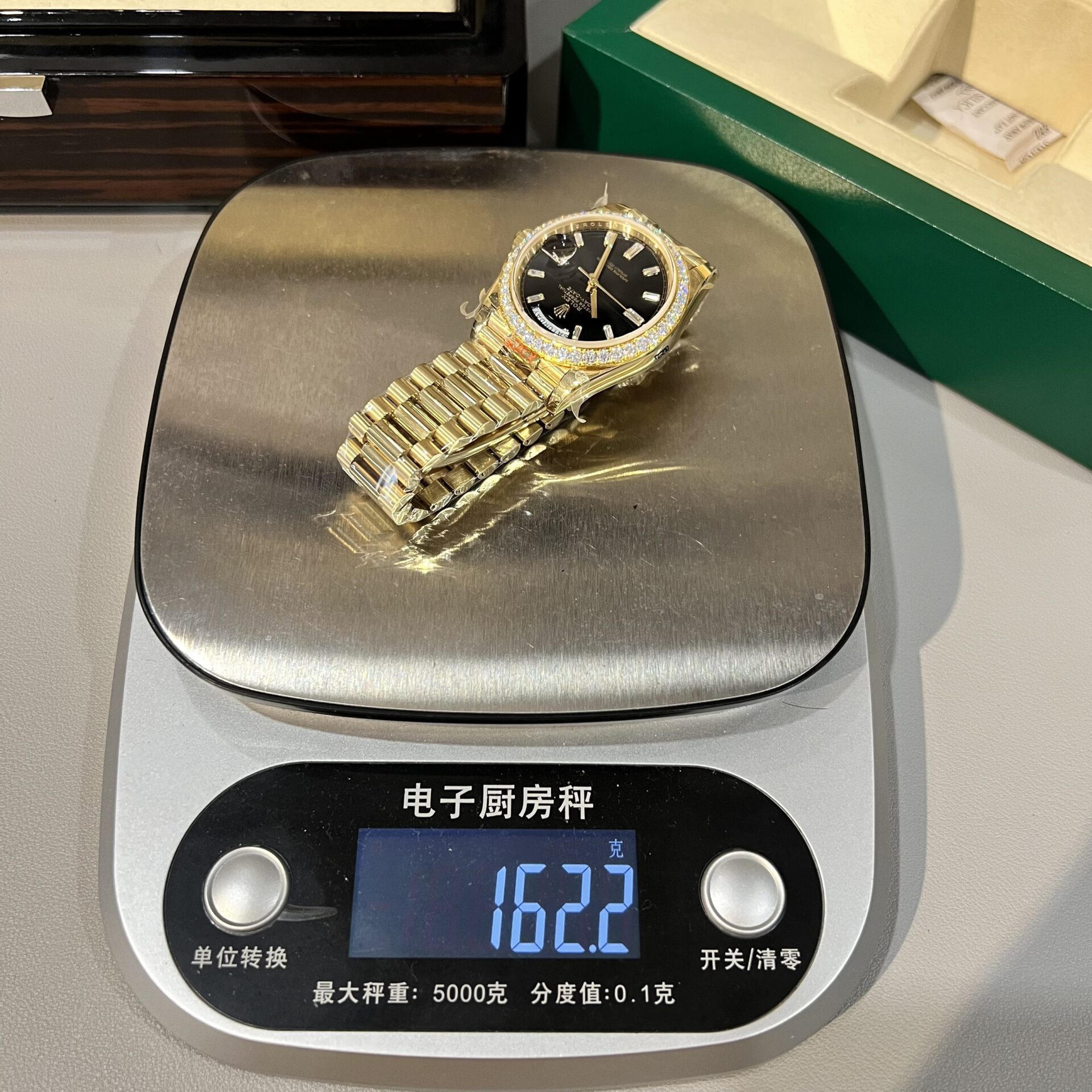 Rolex Day-Date 228238 Replica Watch Black Dial Refined Moissanite Diamond 40mm - Soul Replicas