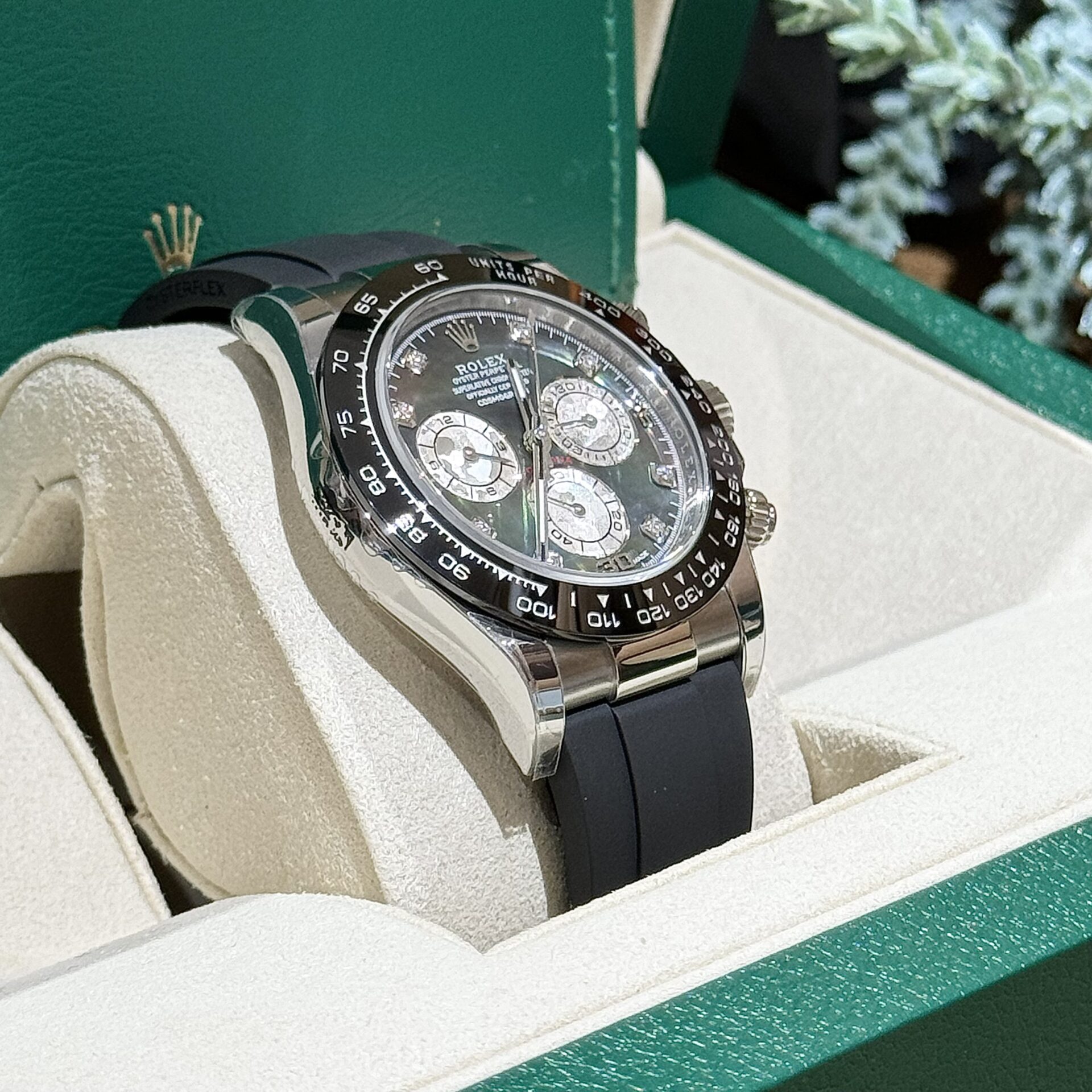 Rolex Replica Watches Daytona Mother Of Pearl And Moissanite Diamonds Dial 40mm - Soul Replicas