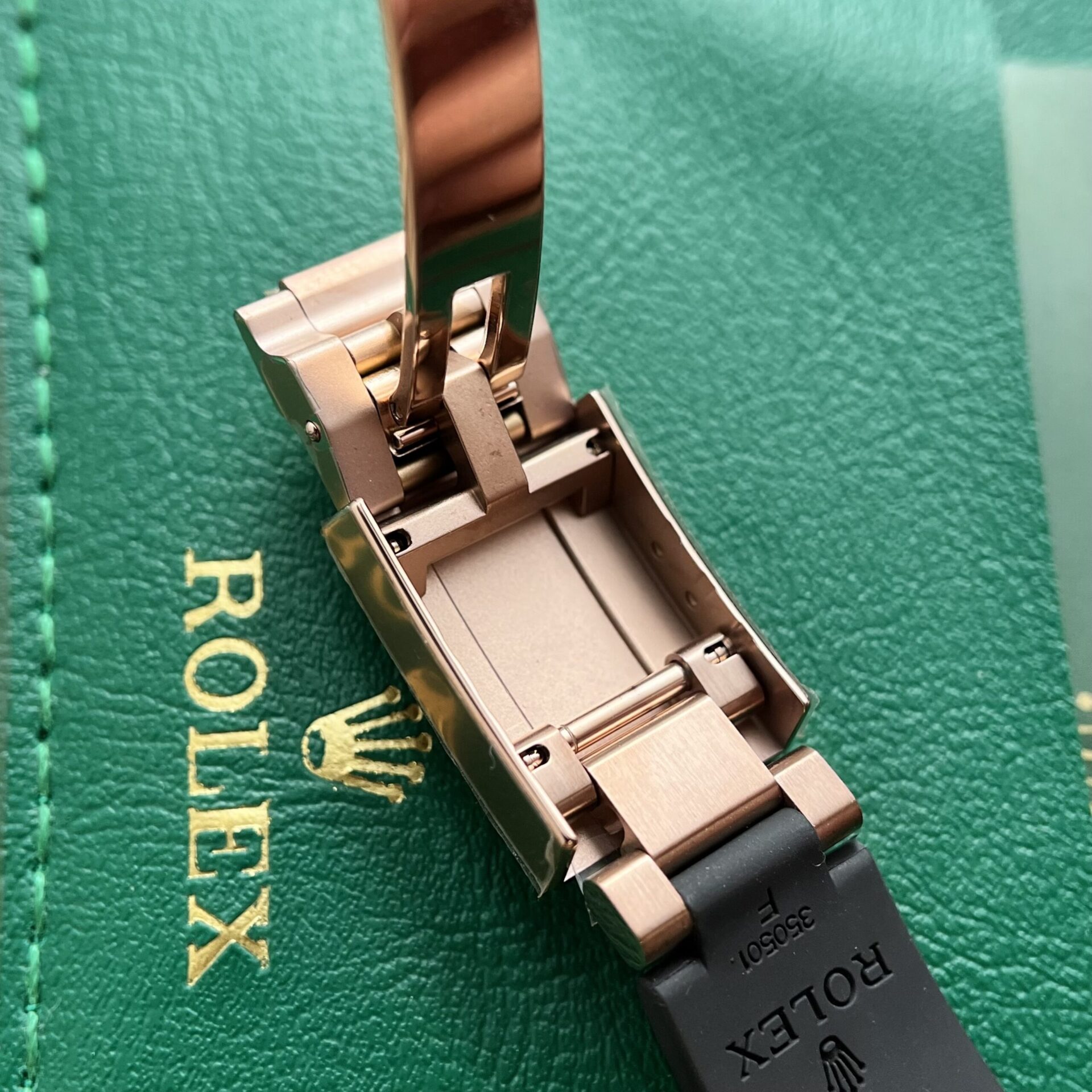 Rolex Cosmograph Daytona 116515LN Replica Watch Dial Black BT Factory 40mm - Soul Replicas