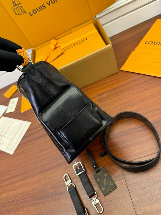 Carryall Cargo Black Knight Lambskin Tote Handbag Shoulder Bag Removable Adjustable Shoulder Strap Locomotive Chain m24861 m46203 - Soul Replicas