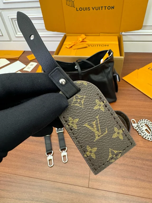 Carryall Cargo Black Knight Lambskin Tote Handbag Shoulder Bag Removable Adjustable Shoulder Strap Locomotive Chain m24861 m46203 - Soul Replicas