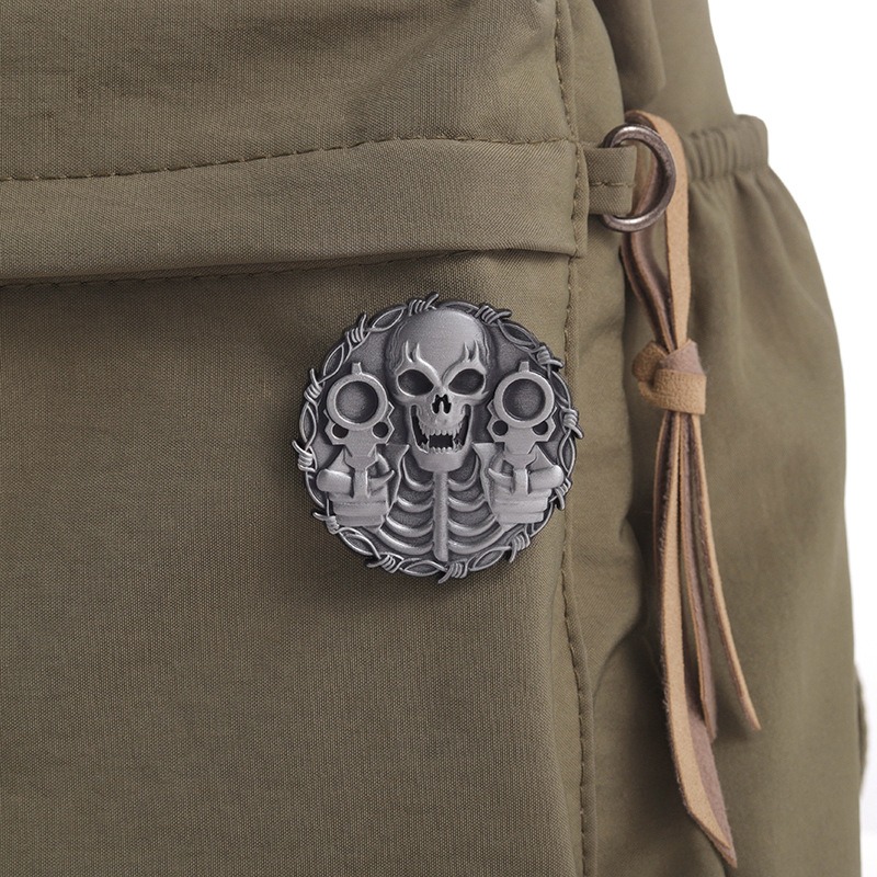 Halloween Dark Punk Spectacle: Unleash the Creative Skull Badge! Irregular Brooch, Individually Versatile, Making Your Medallion the Party's Showstopper