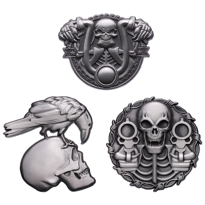 Halloween Dark Punk Spectacle: Unleash the Creative Skull Badge! Irregular Brooch, Individually Versatile, Making Your Medallion the Party's Showstopper