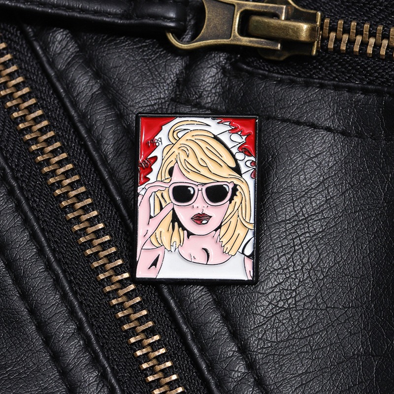 Q-Edition Fun Pin: Featuring Taylor Swift's Music Elements, Creative Cartoon Lapel Pin, Showcasing Female Celebrity Charm
