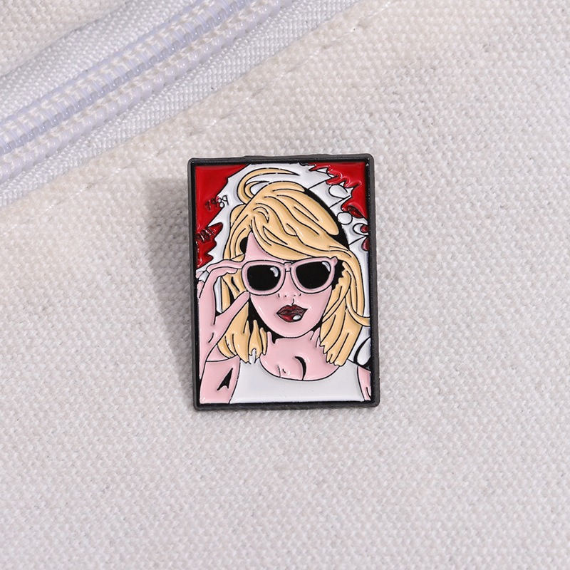 Q-Edition Fun Pin: Featuring Taylor Swift's Music Elements, Creative Cartoon Lapel Pin, Showcasing Female Celebrity Charm