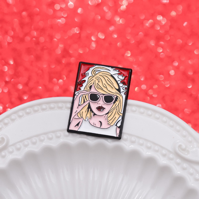 Q-Edition Fun Pin: Featuring Taylor Swift's Music Elements, Creative Cartoon Lapel Pin, Showcasing Female Celebrity Charm
