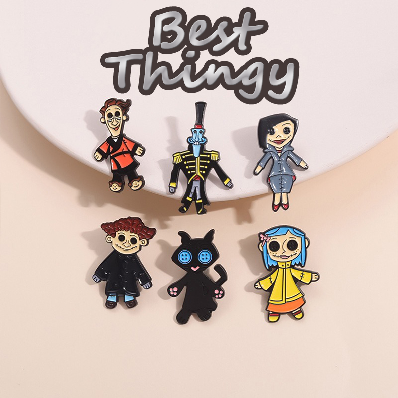 Movie & TV Peripheral Alloy Souvenir Pin: Horror Escape Room Theme, Unique Doll-like Cat Character Lapel Pin, Distinctive Small Gift