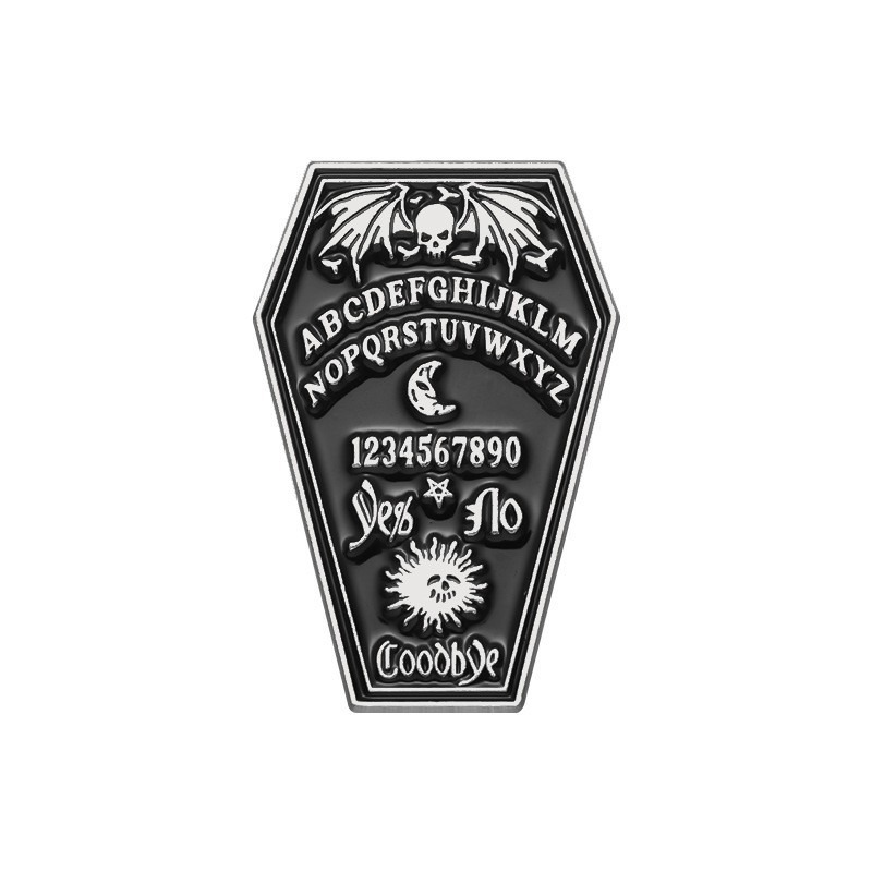 Hot-selling Halloween Dark Style Lapel Pins: Skull, Pumpkin, Black Cat, and Bat Designs