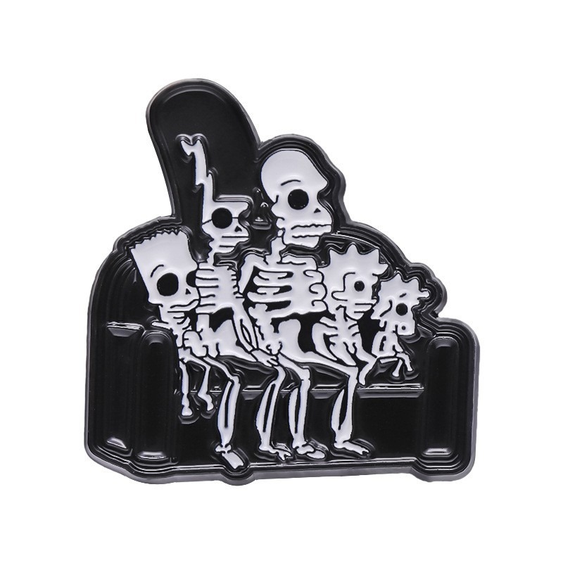 Hot-selling Halloween Dark Style Lapel Pins: Skull, Pumpkin, Black Cat, and Bat Designs