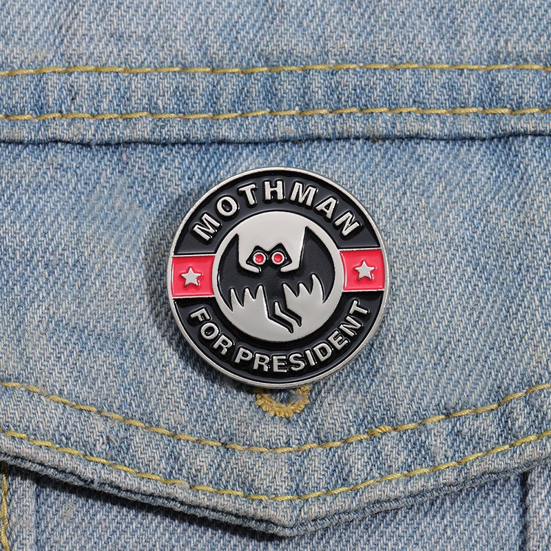 Halloween Cartoon Geometric Shape Black Red-eyed Bat Playful Design Creative Alloy Enamel Pin Brooch