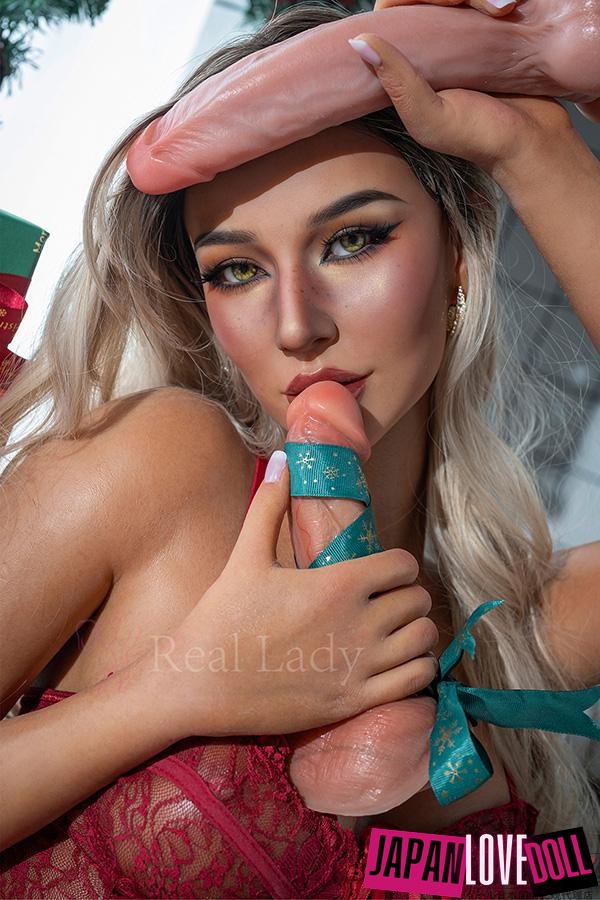 Real Lady 170cm Cカップ R3ヘッド Christma 有名モデルの型取り 超リアルメイク付き ラブドール - JapanLoveDoll