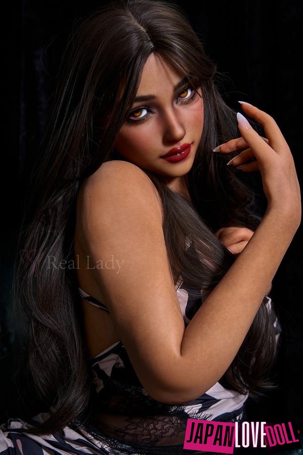 Real Lady 170cm Cカップ S32ヘッド Kitty 超リアルメイク付き ラブドール - JapanLoveDoll
