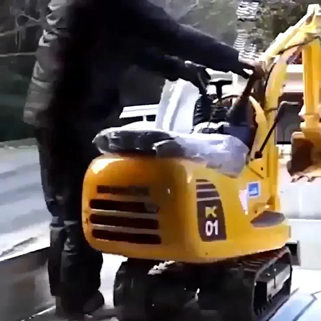 FULL FUNCTION MINI EXCAVATORS