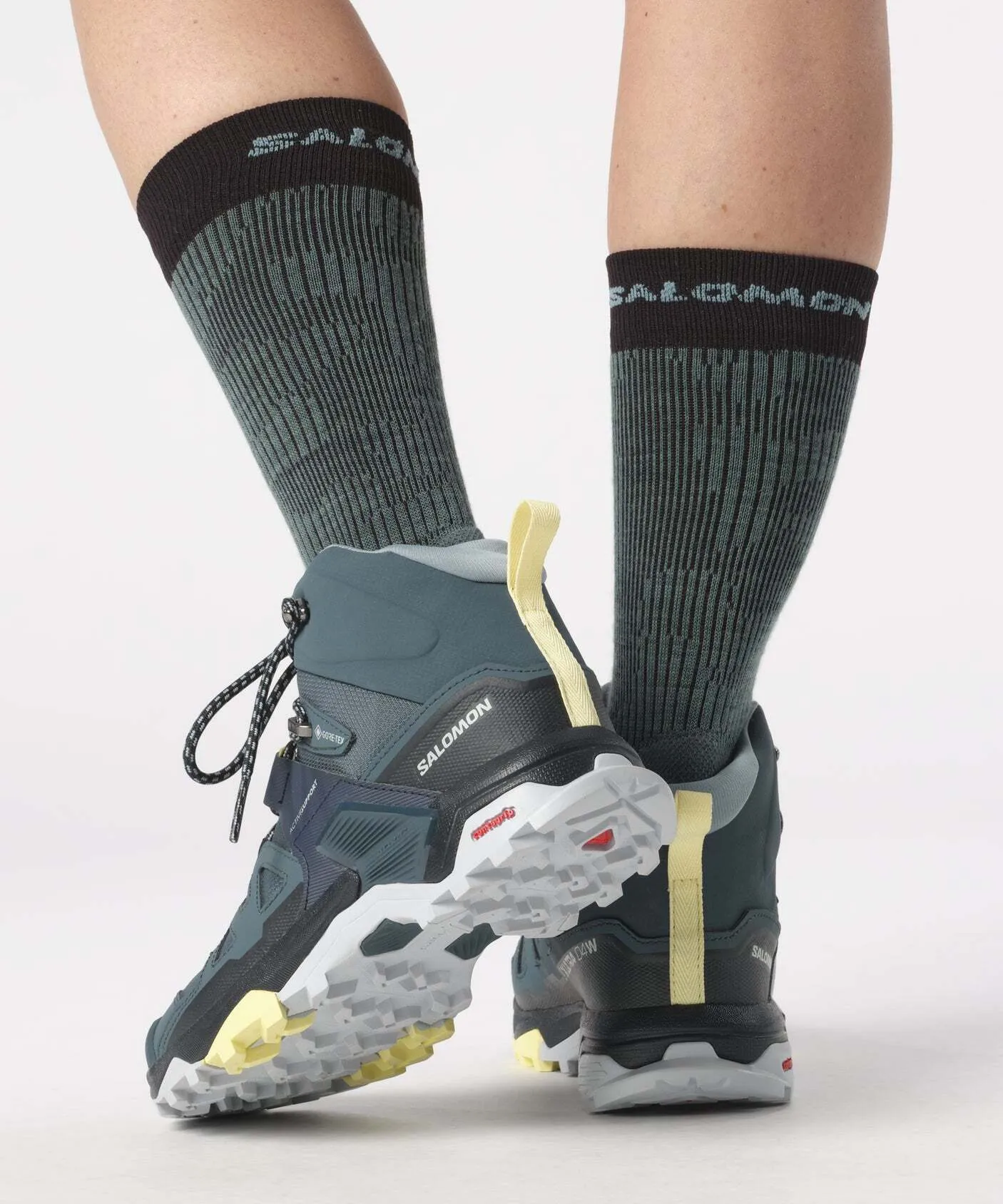 X ULTRA 4 MID GORE-TEX