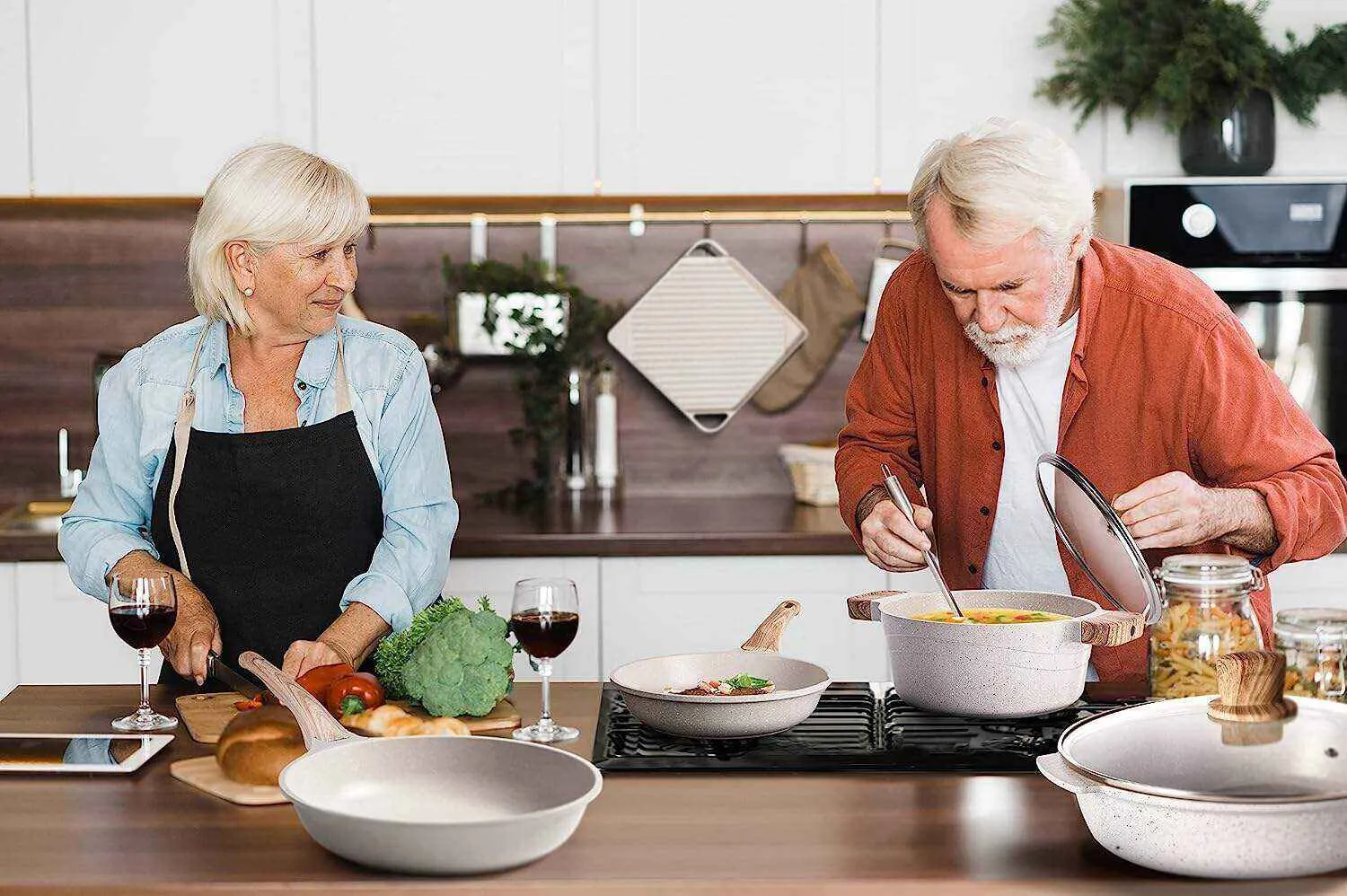 Juego de utensilios de cocina antiadherentes Caannasweis Sartenes de granito para cocinar Esenciales de cocina de piedra de mármol Juego de 11 piezas Beige