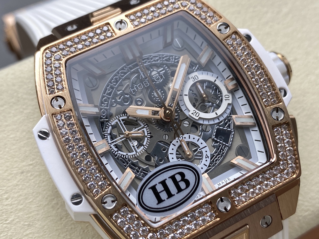 Hublot Spirit of Big Bang King Gold Diamonds 42 mm 642.OX.0180.RX.1104