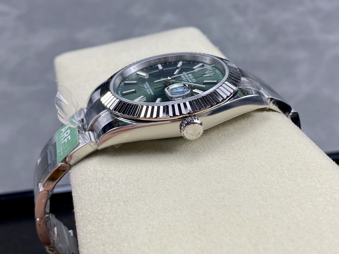 Rolex Datejust 41mm Fluted Bezel Green Dial m126334 0027 Mens Replica Watch