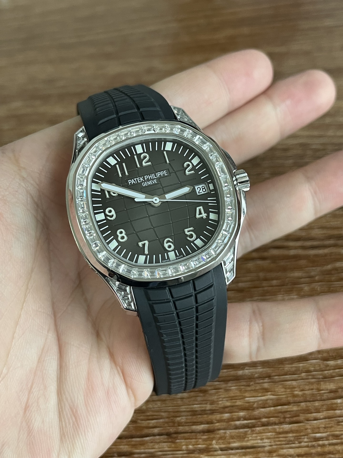 Replica Patek Philippe Aquanaut 5267 200A 001 Black Dial Diamond Bezel Watch