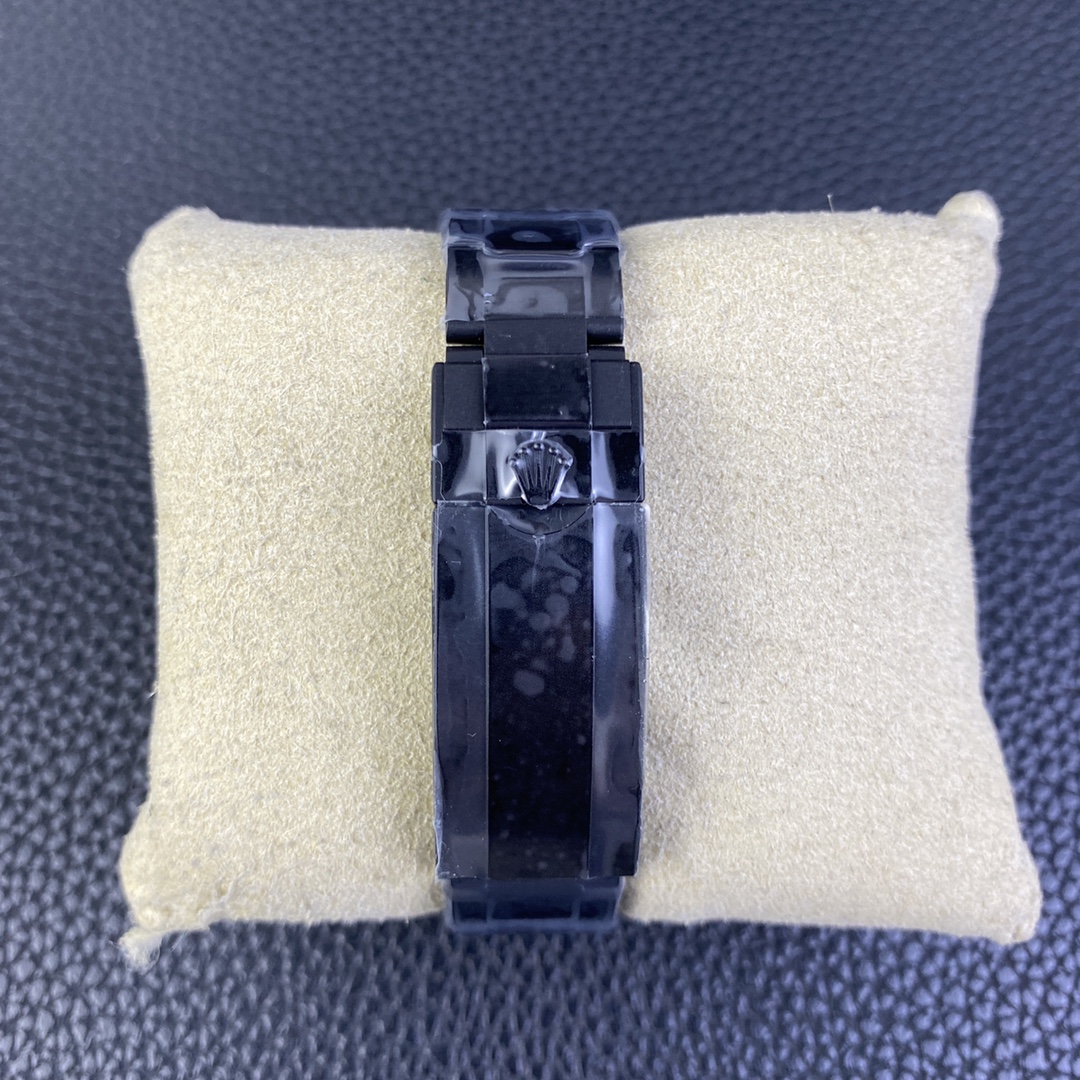 Rolex Submariner DIW Edition Parakeet Carbon Fiber Bezel 116610LB Black Dial