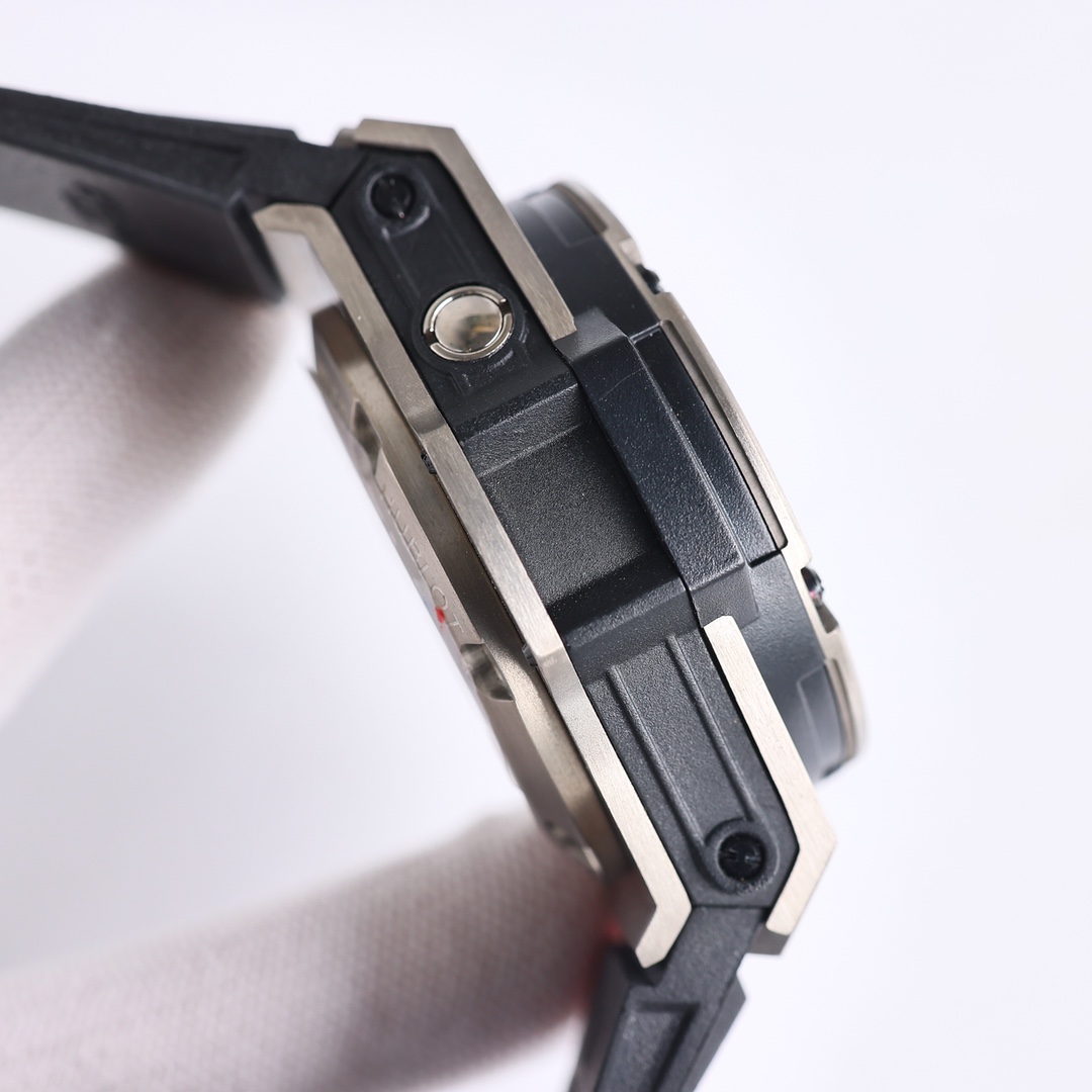 Hublot King Power 731.NX.1190.RX 48mm