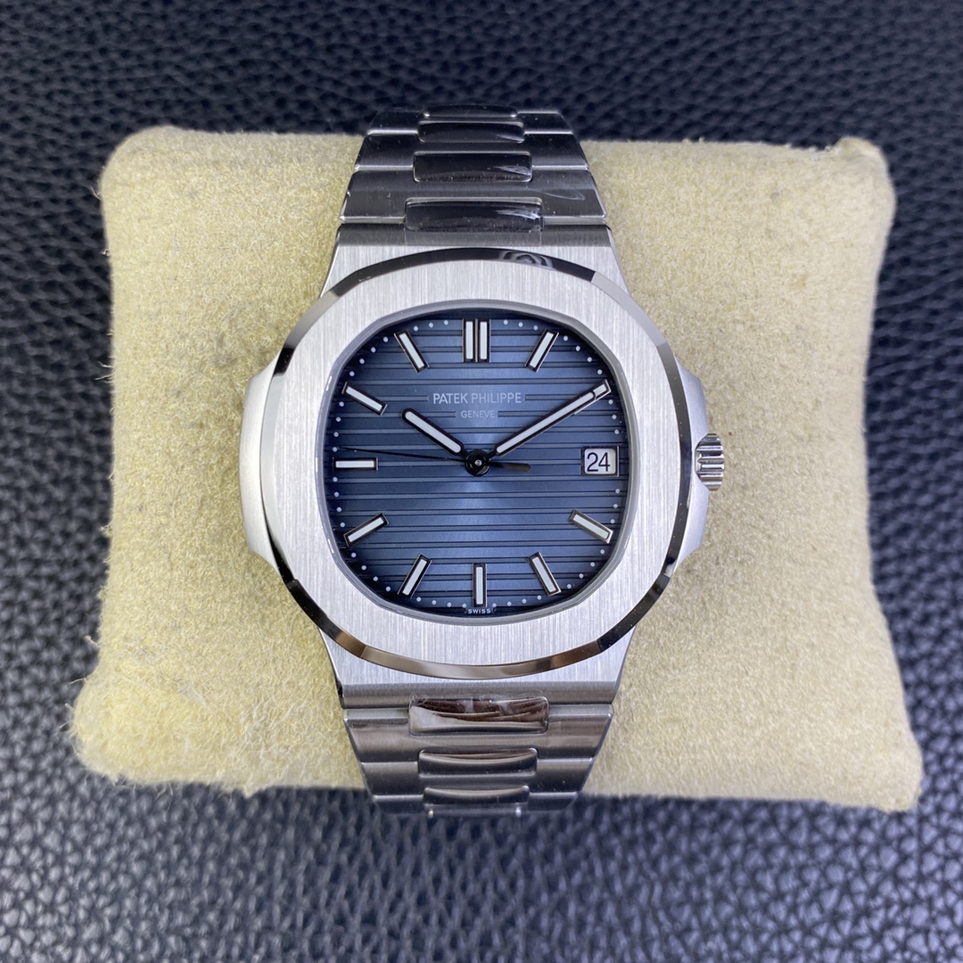 Patek Philippe Nautilus Self Winding Watch 5811 1G 001 Replica Watch